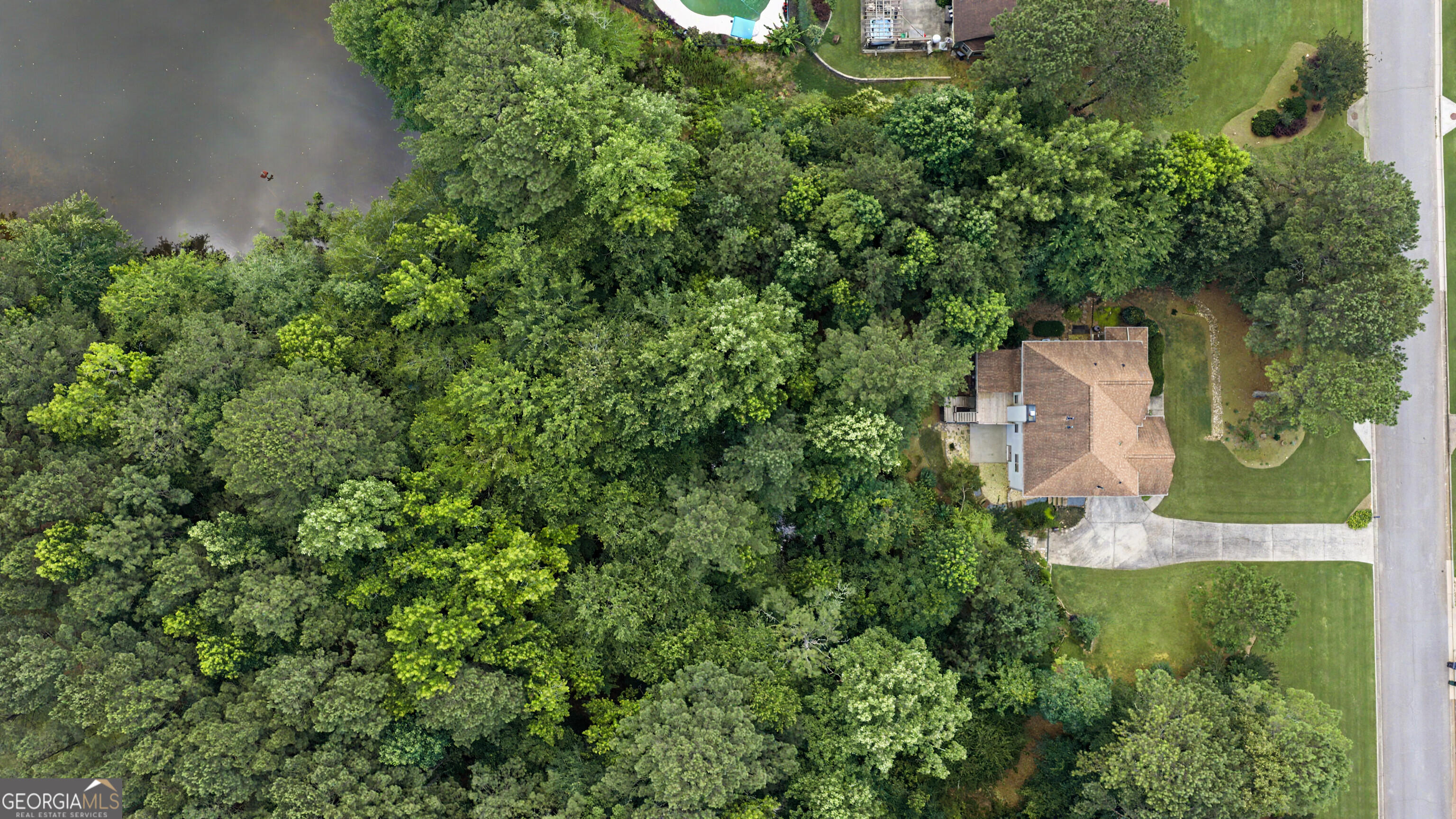 120 Meadow View Glen Property Photo 87