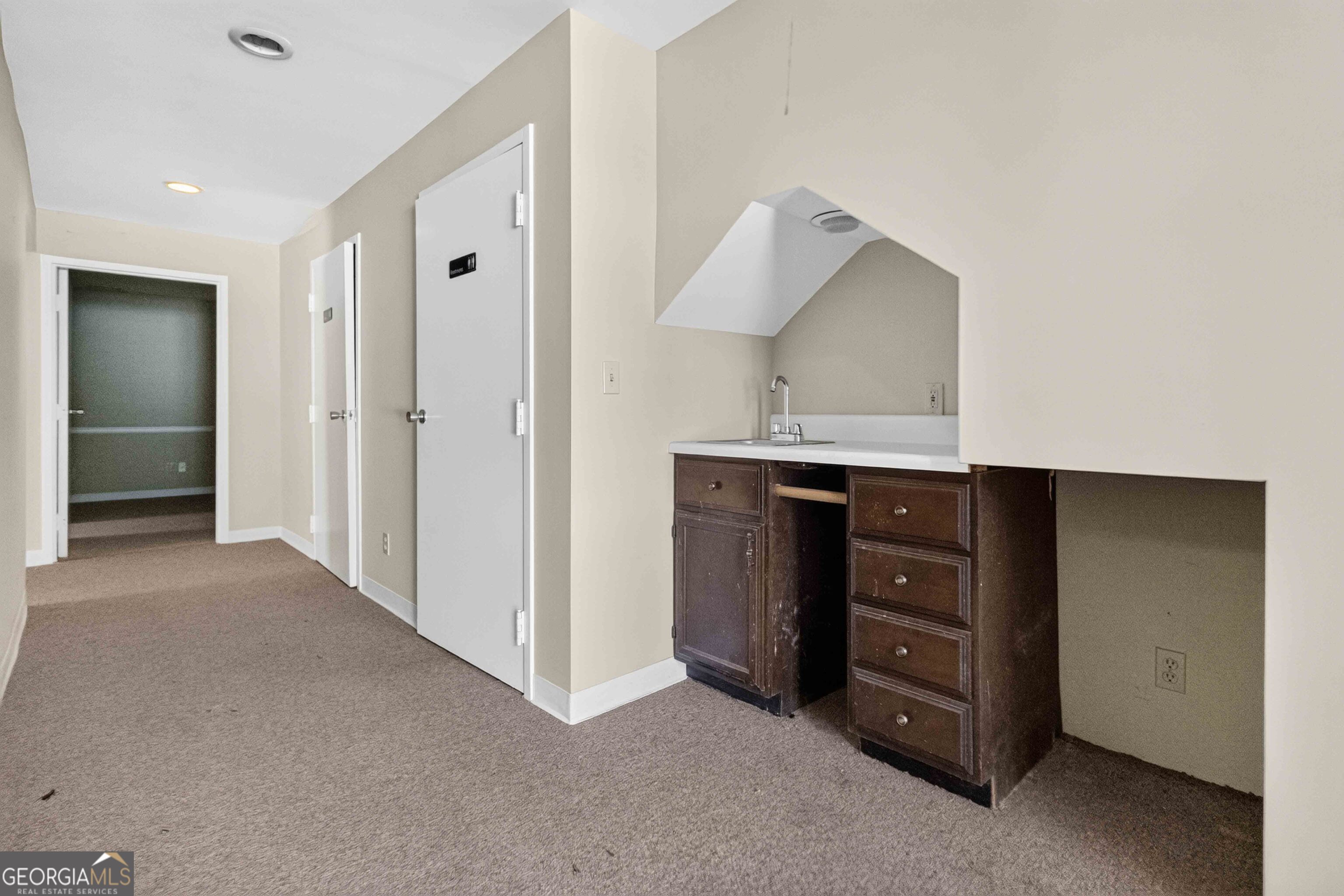 38 Sycamore Street Property Photo 15