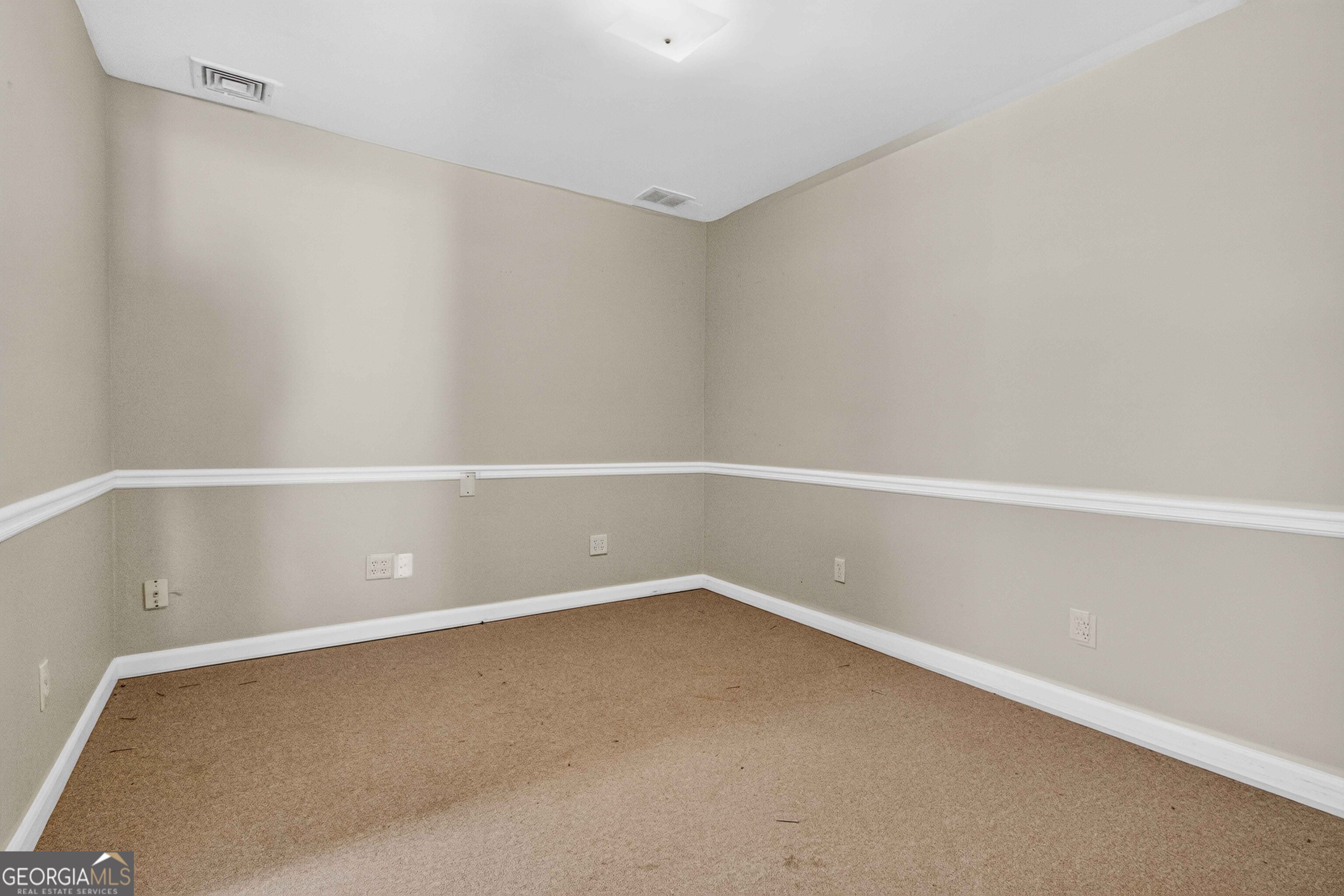38 Sycamore Street Property Photo 19