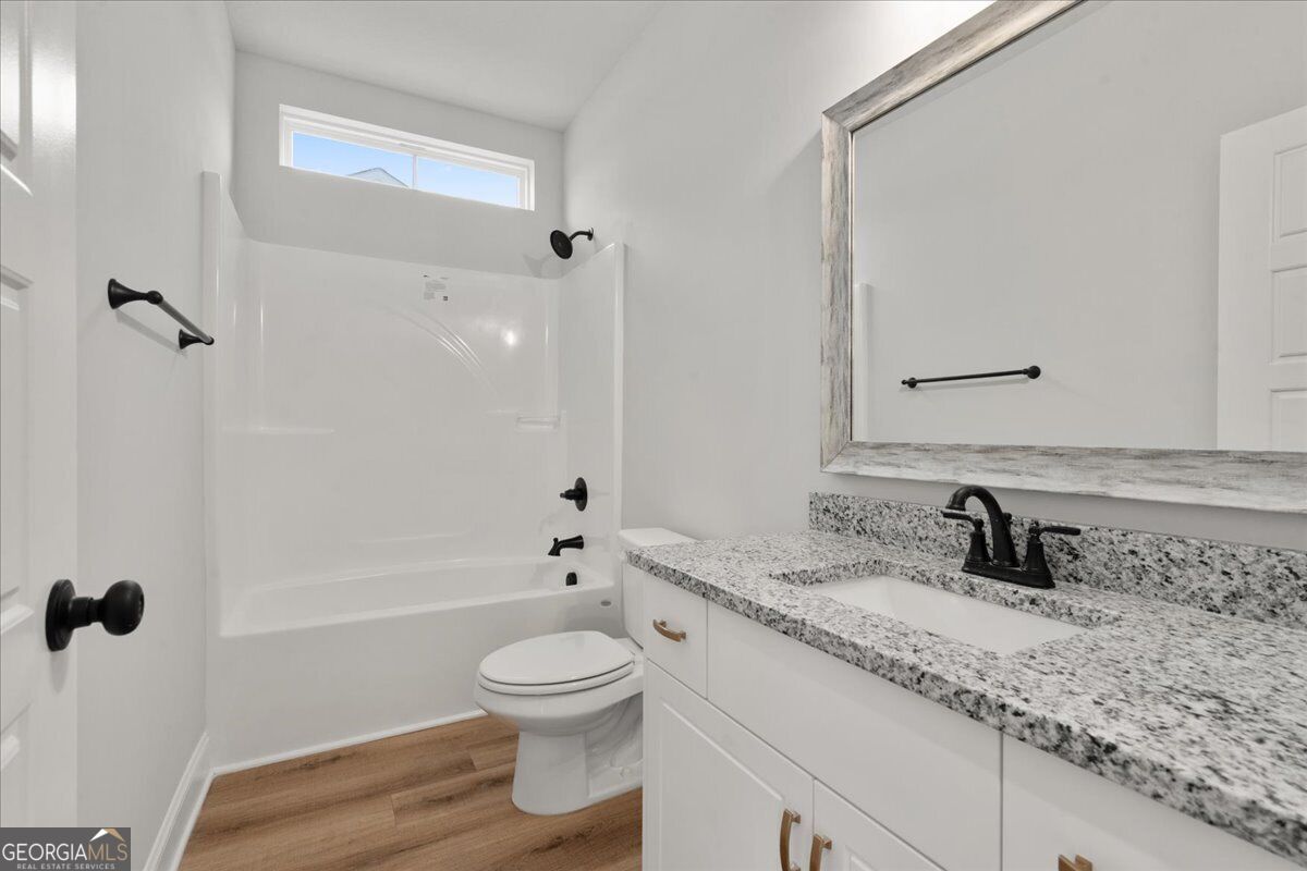 300 Timberlake Drive Property Photo 14