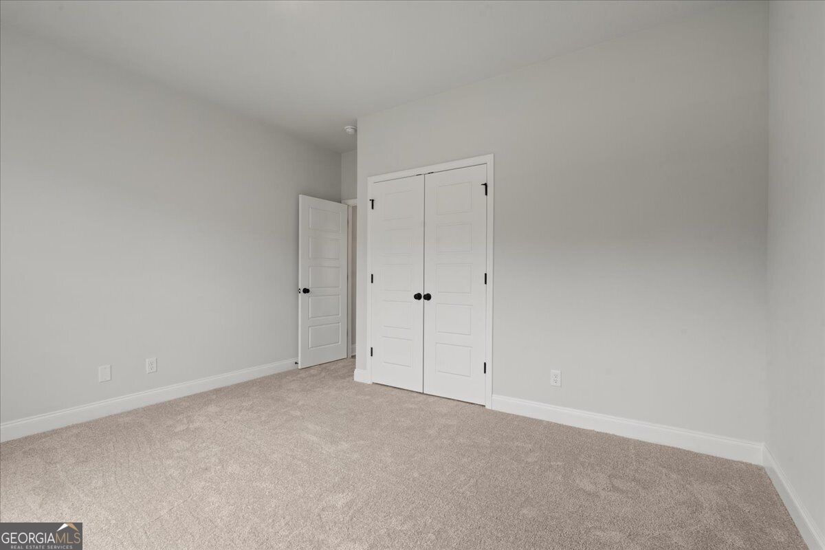 300 Timberlake Drive Property Photo 16
