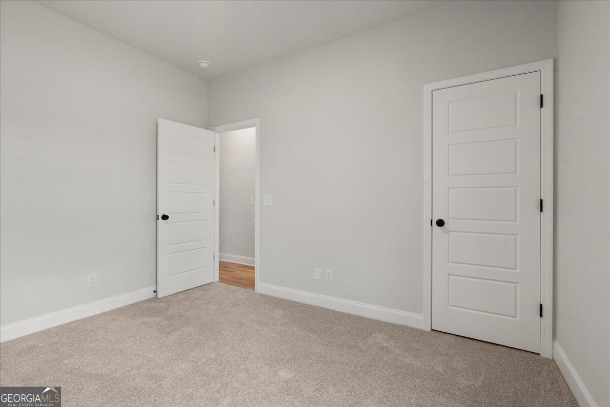 300 Timberlake Drive Property Photo 20