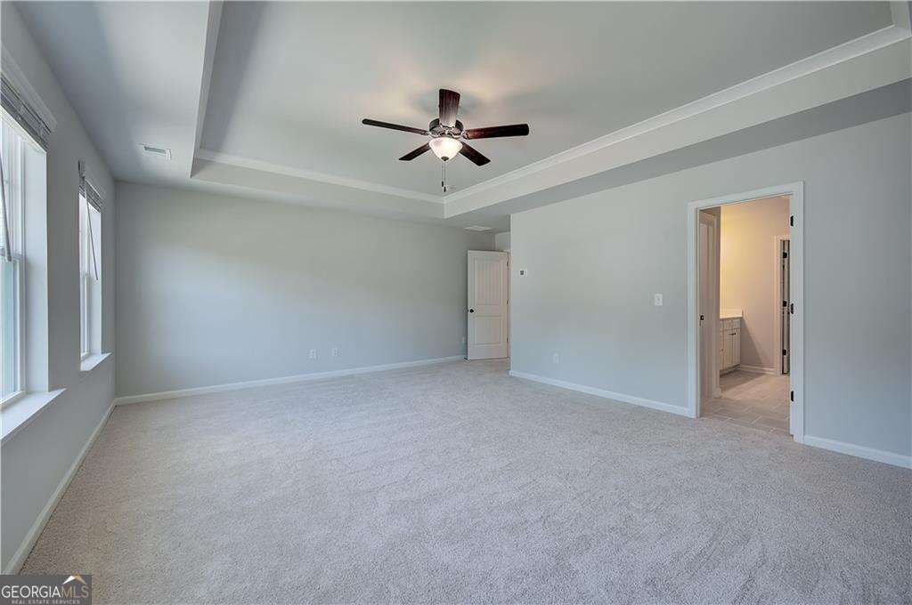 252 Chiswick Loop Property Photo 20