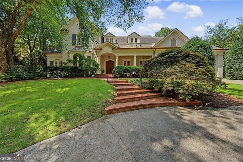 82 Blackland Road Nw Property Photo 1