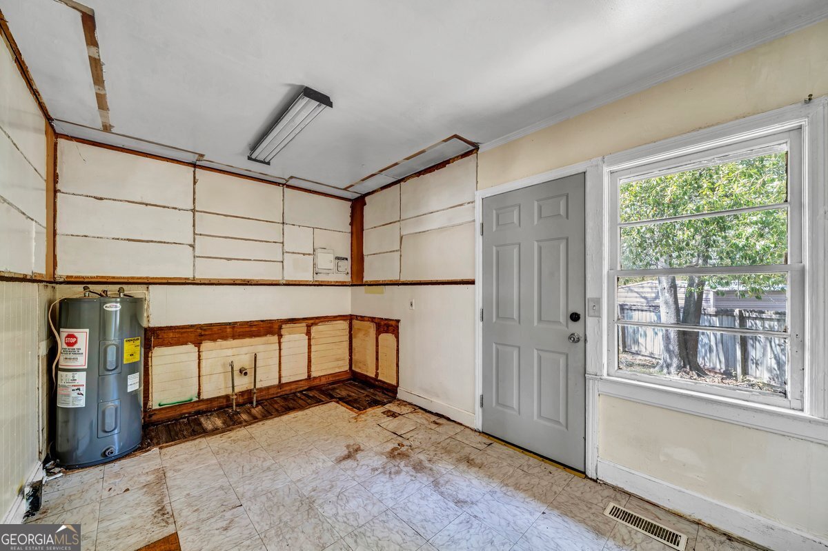 804 Fleming Road Property Photo 10