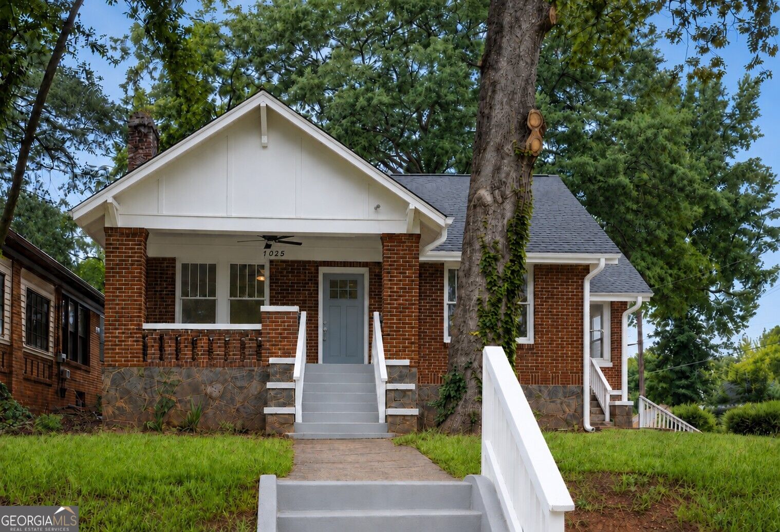1025 Katherwood Drive Sw Property Photo 1
