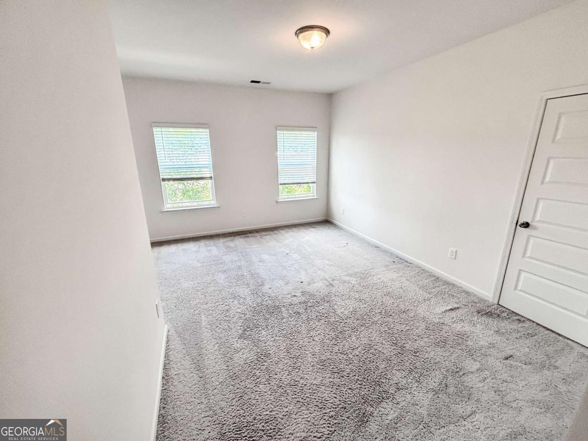 5784 Silver Lake Drive Property Photo 11
