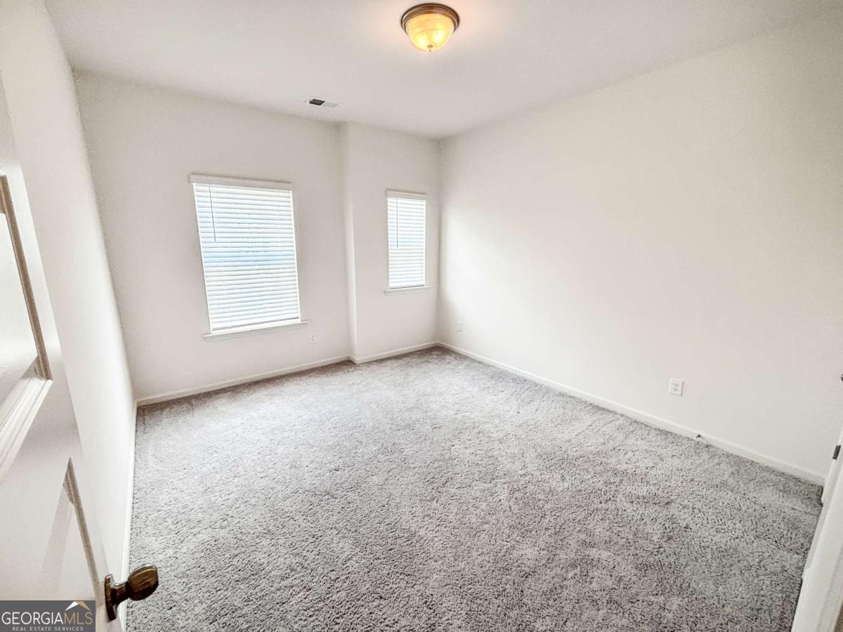 5784 Silver Lake Drive Property Photo 20