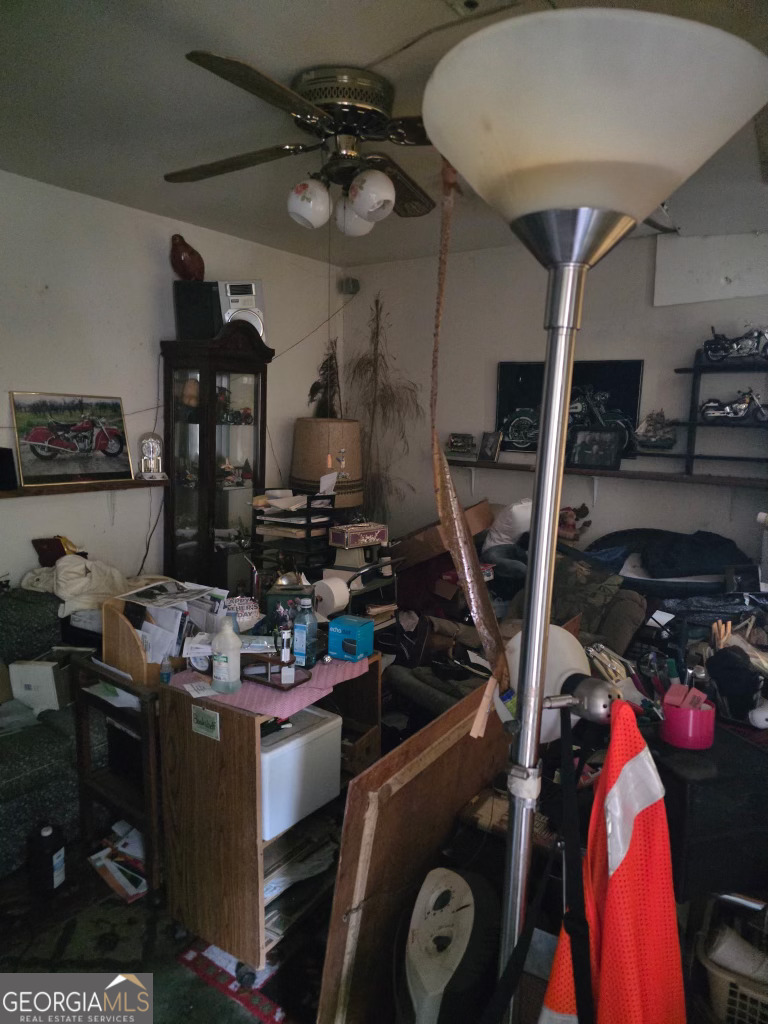 1215 Stoneham Court Property Photo 4