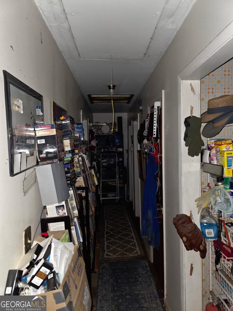 1215 Stoneham Court Property Photo 5