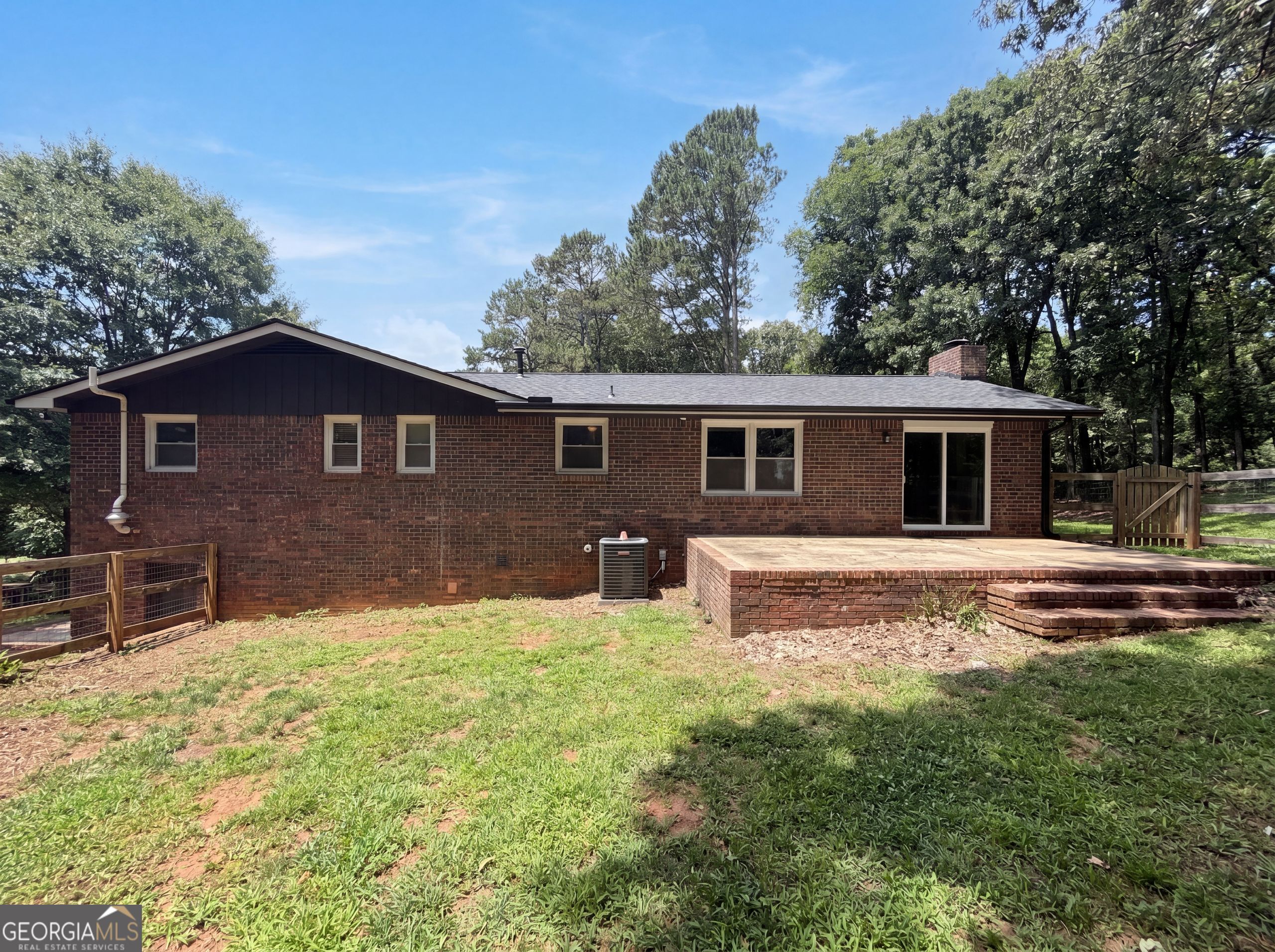 509 Spring Park Drive Property Photo 5