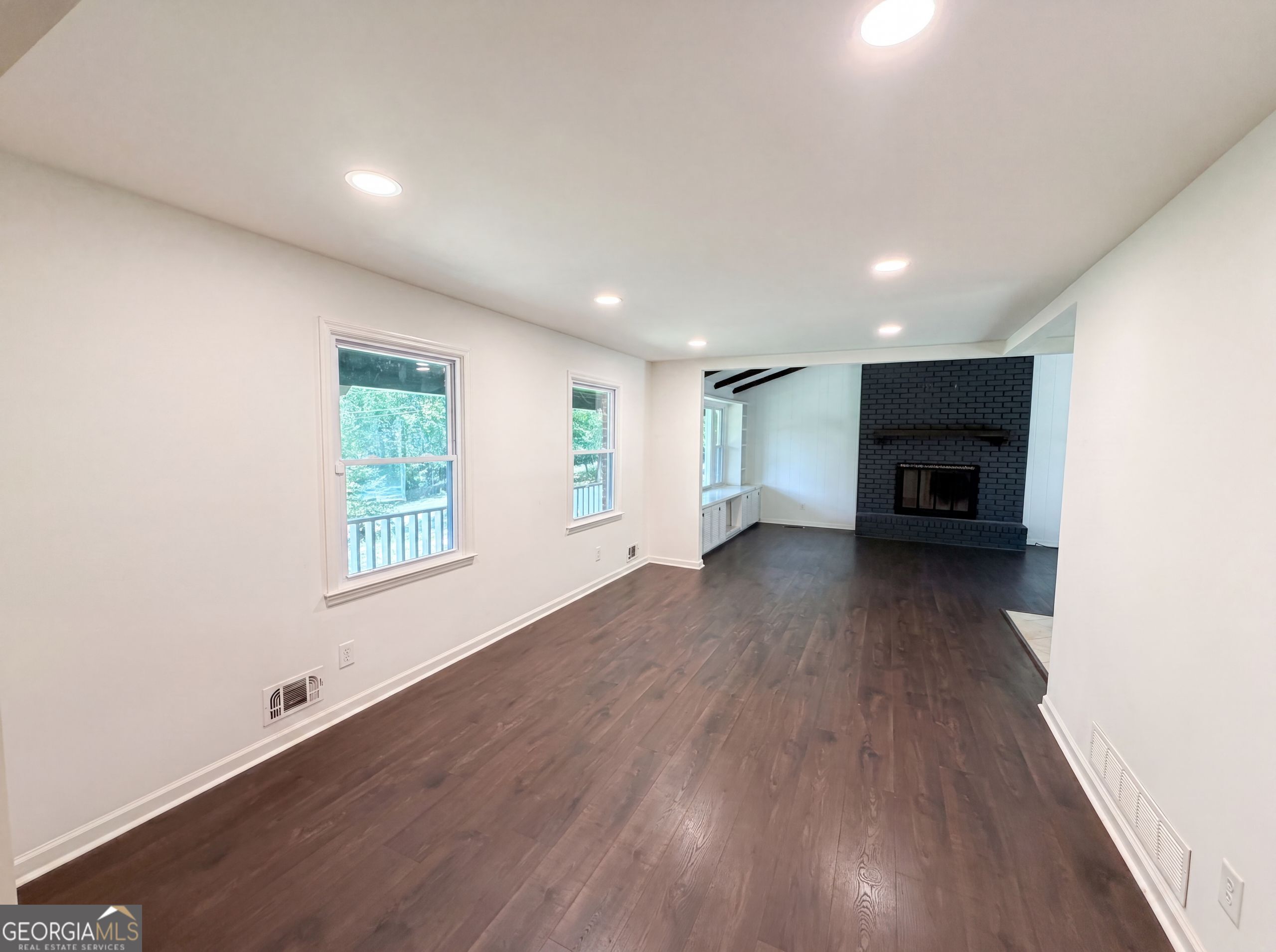 509 Spring Park Drive Property Photo 6