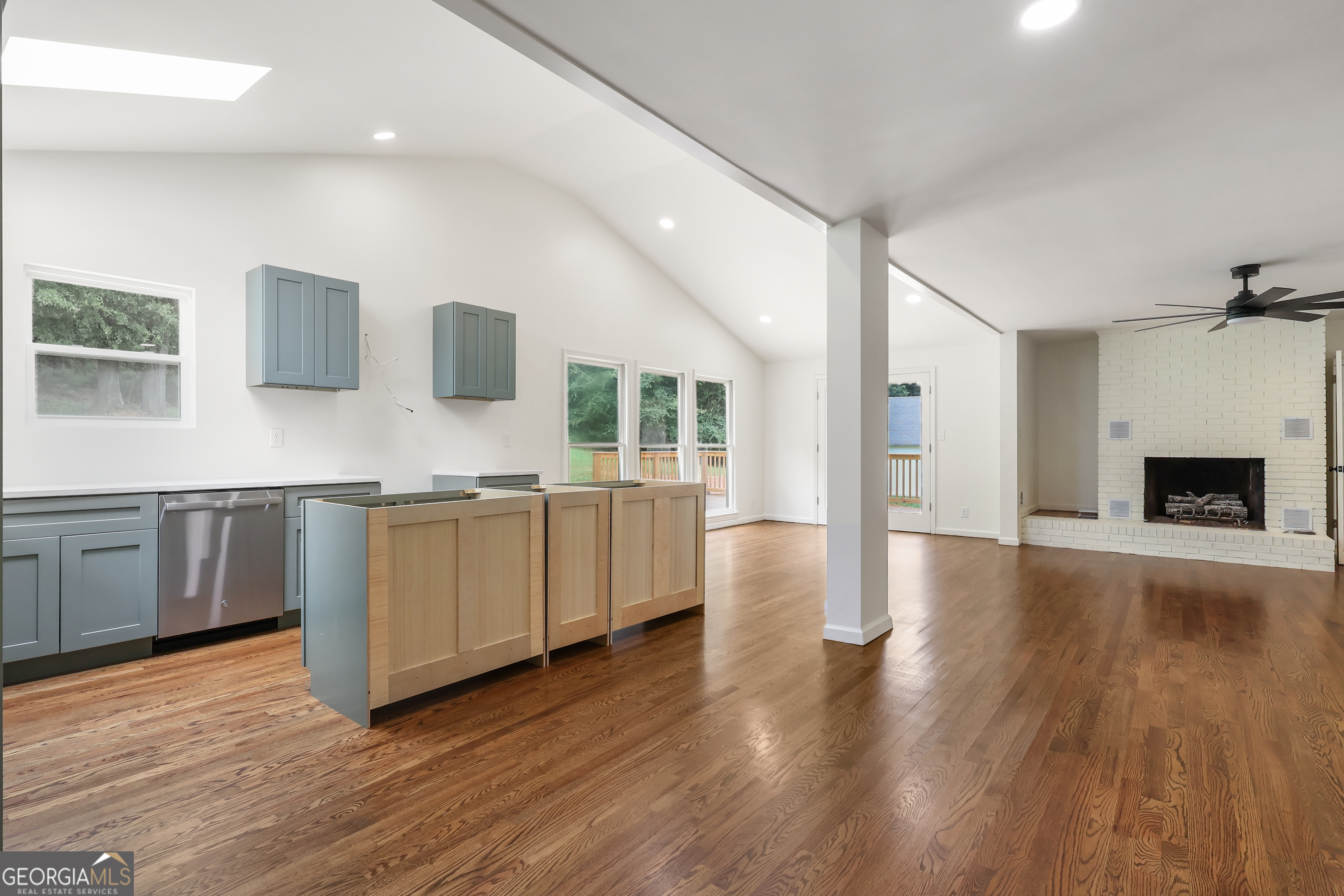 1125 Crumbley Road Property Photo 8