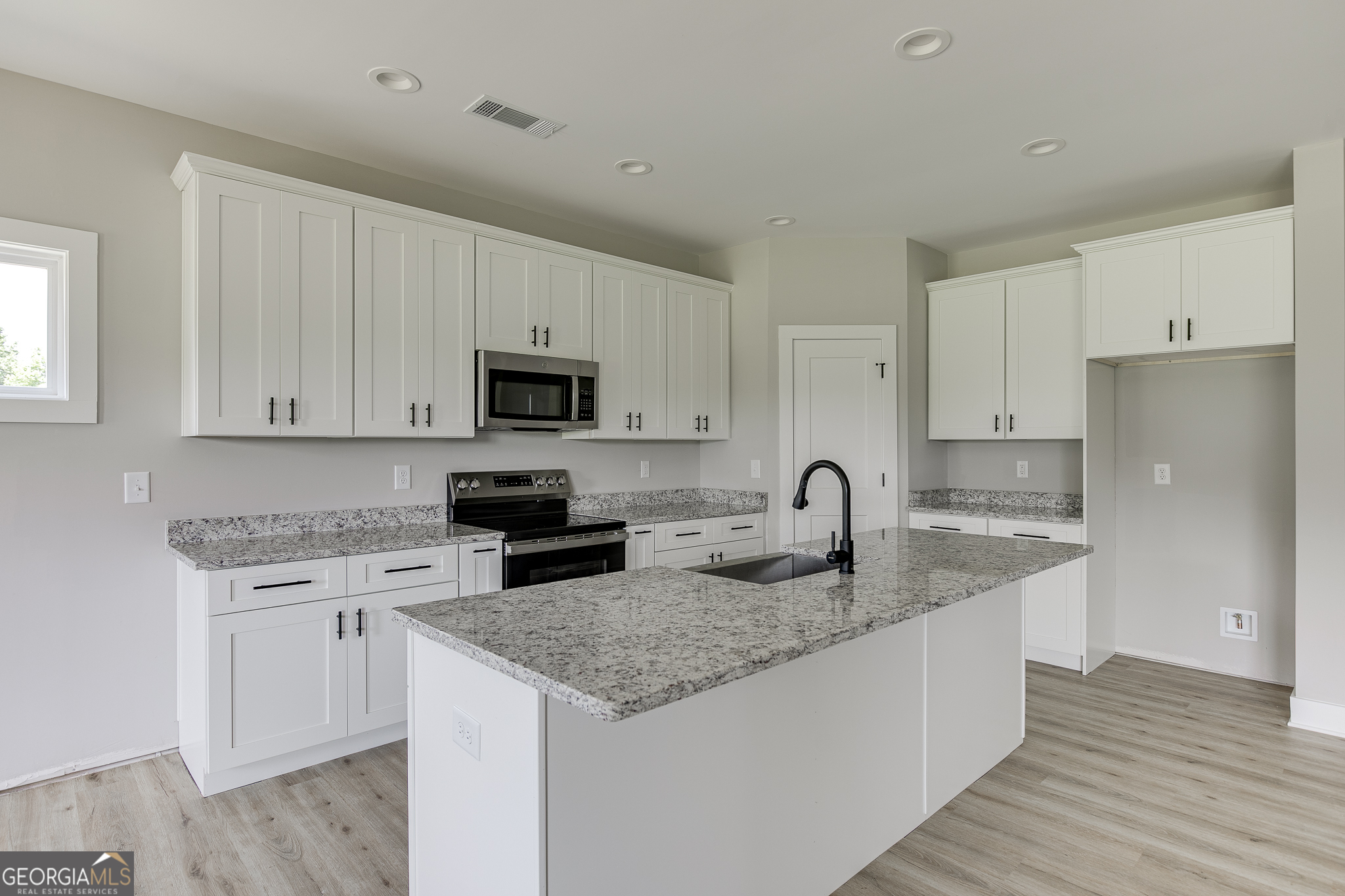 155 Creek Stone Drive # 8 Property Photo 12