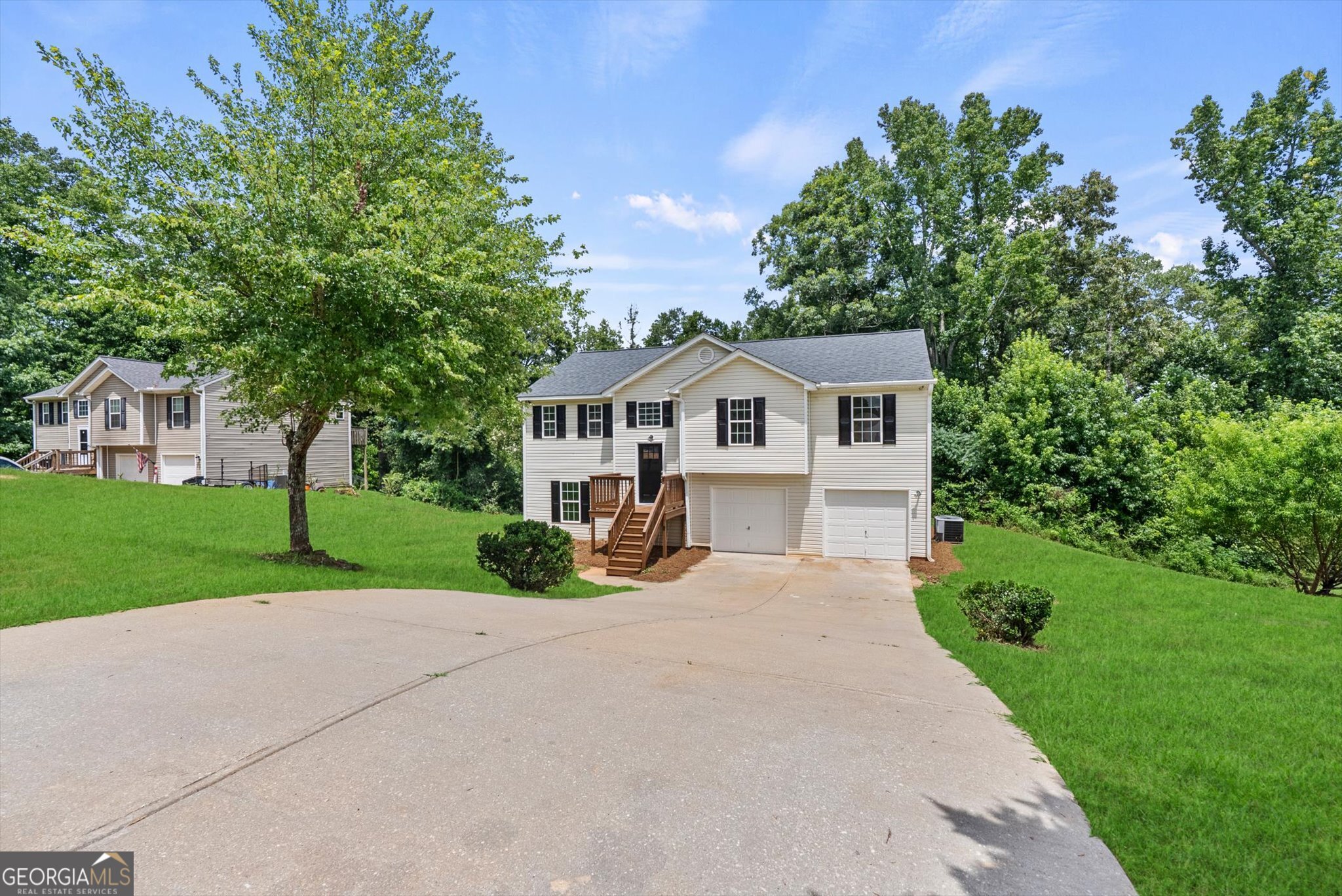 1700 Bismarck Circle Property Photo 2