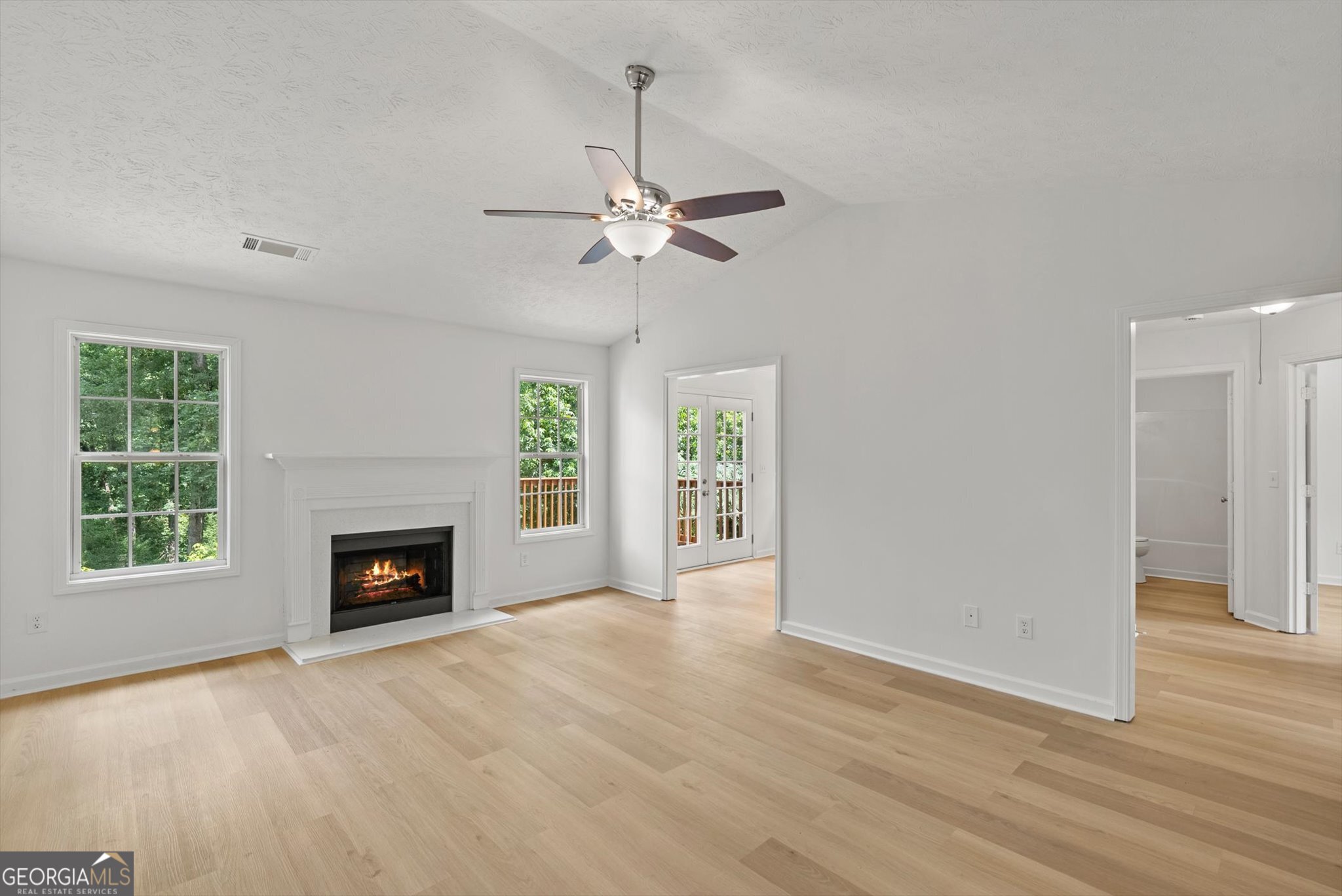 1700 Bismarck Circle Property Photo 3