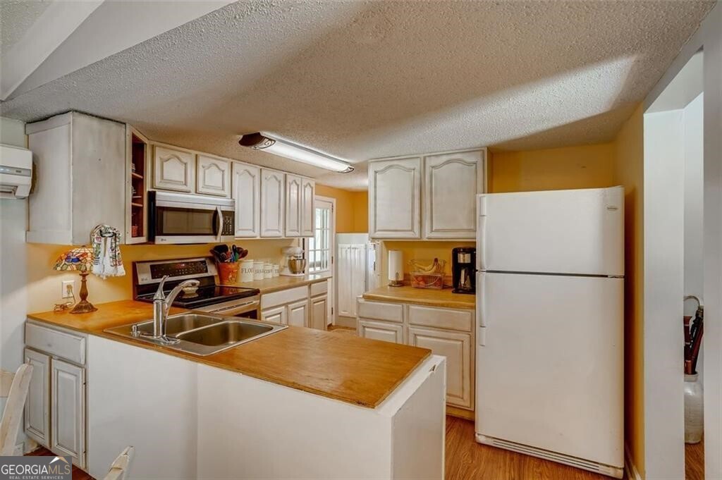 3397 Knox Bridge Highway Property Photo 8