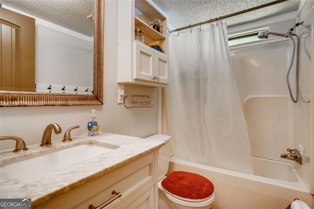 3397 Knox Bridge Highway Property Photo 12