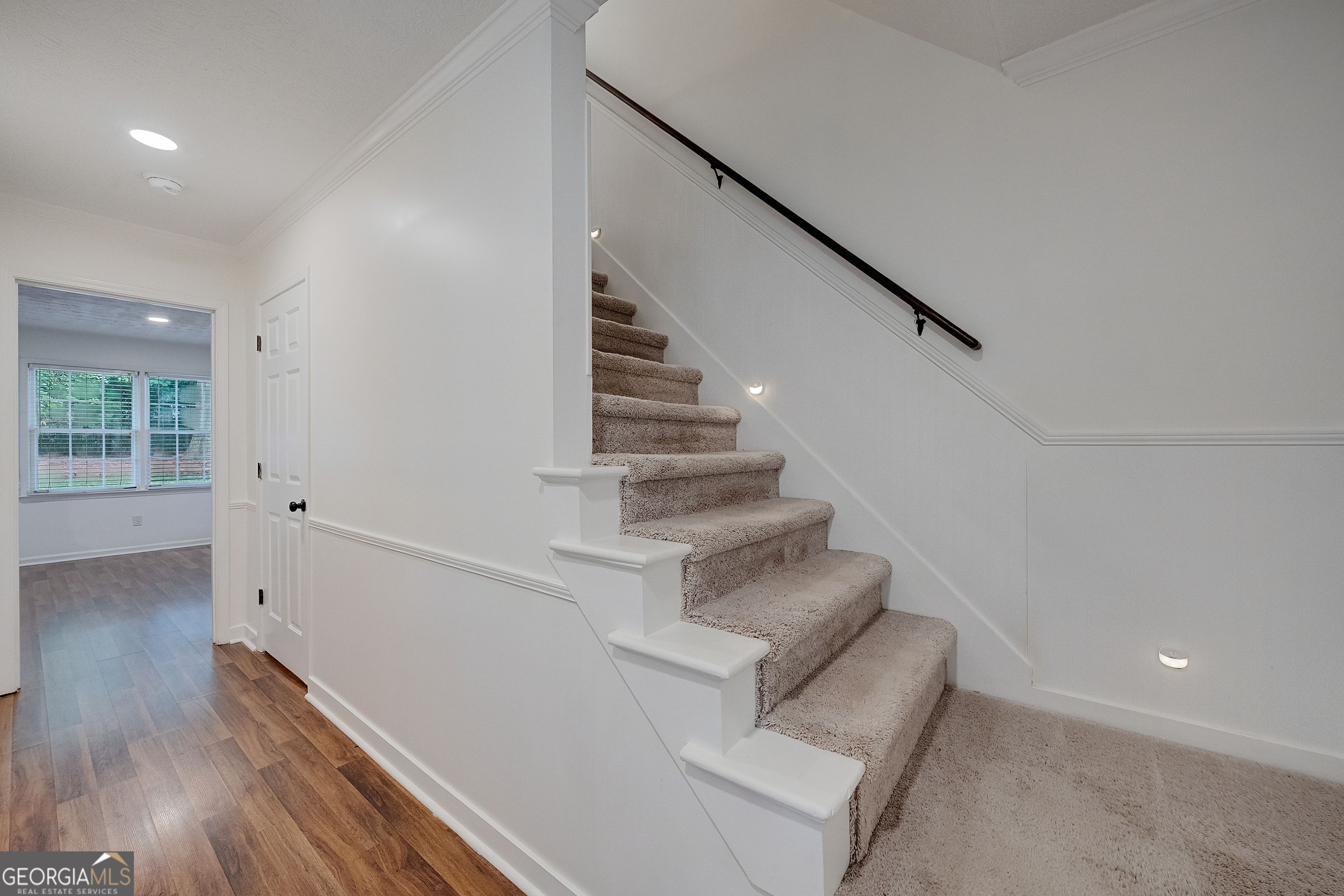 881 Providence Drive Property Photo 6