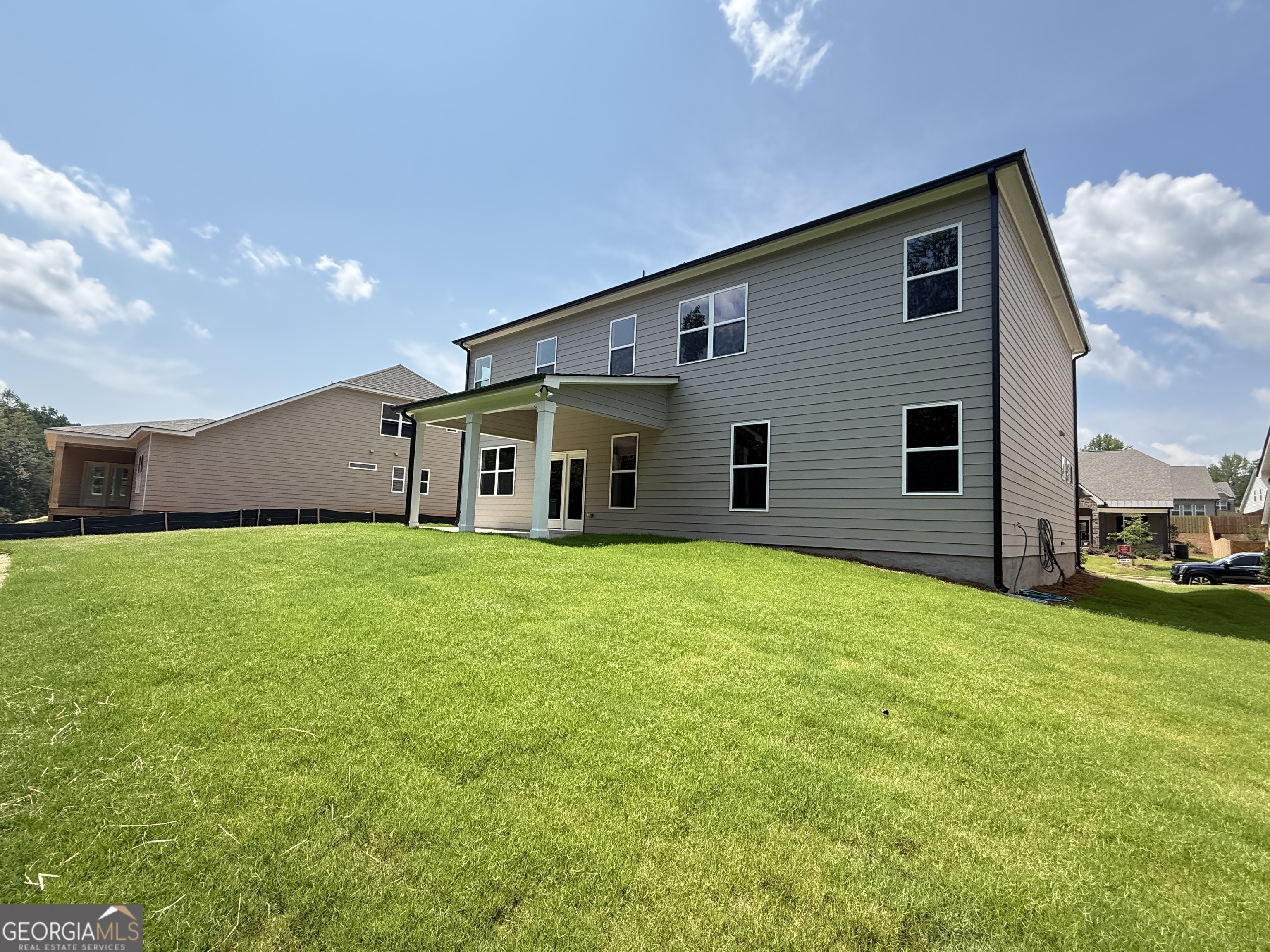 5527 Tullis Drive Property Photo 5