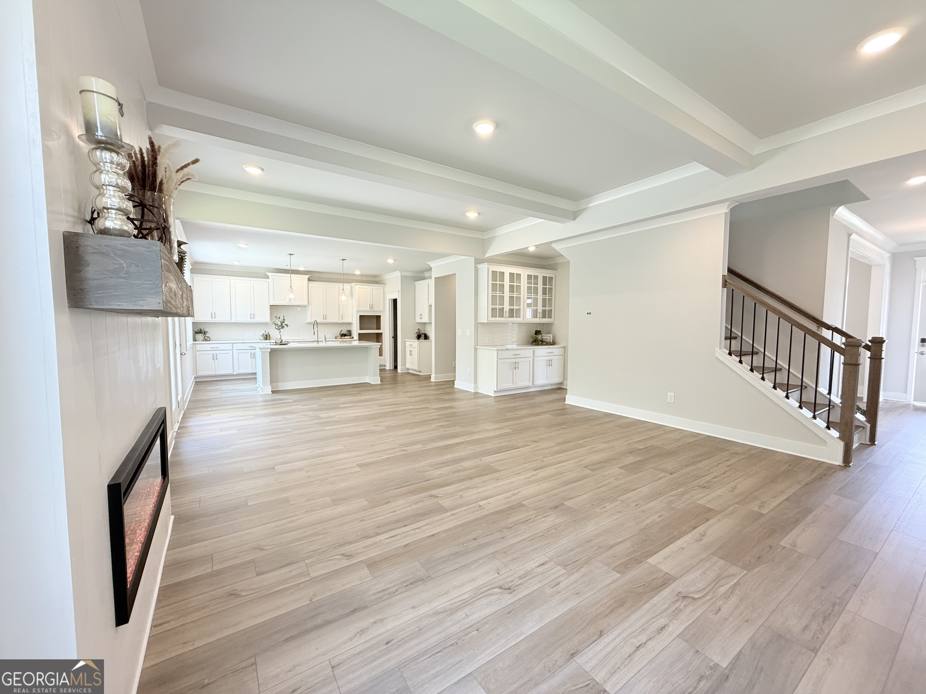 5527 Tullis Drive Property Photo 15