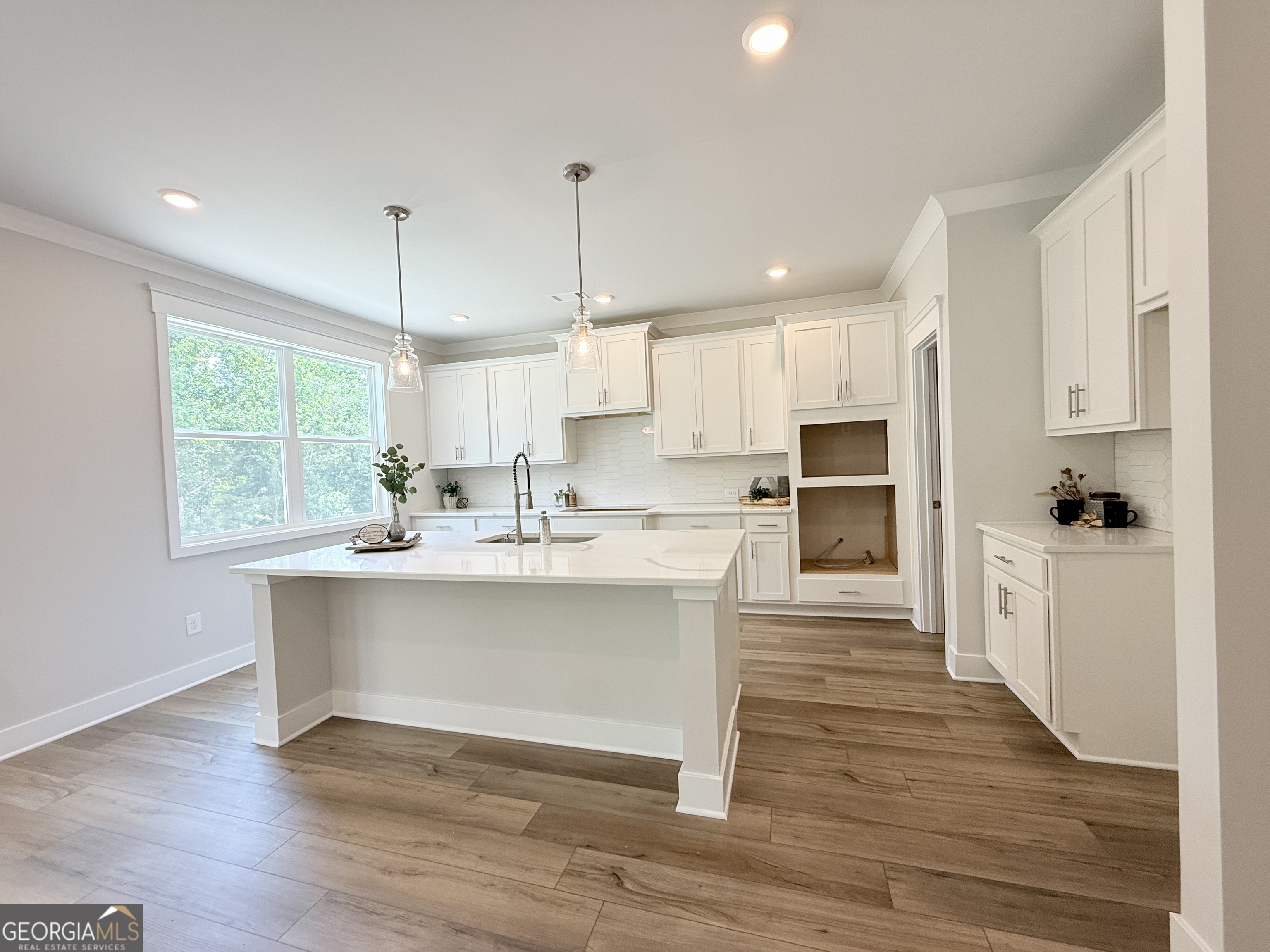 5527 Tullis Drive Property Photo 17