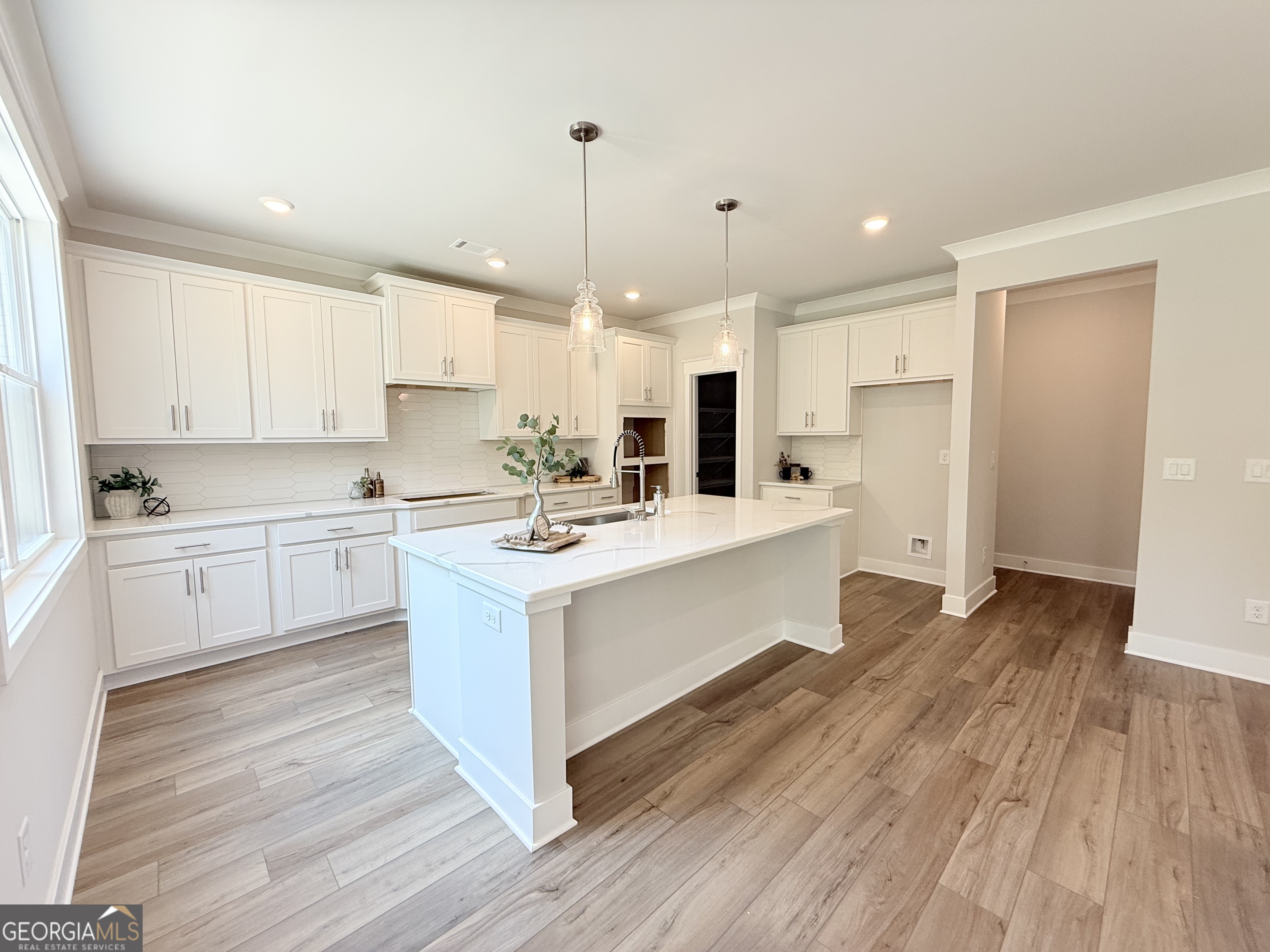 5527 Tullis Drive Property Photo 18