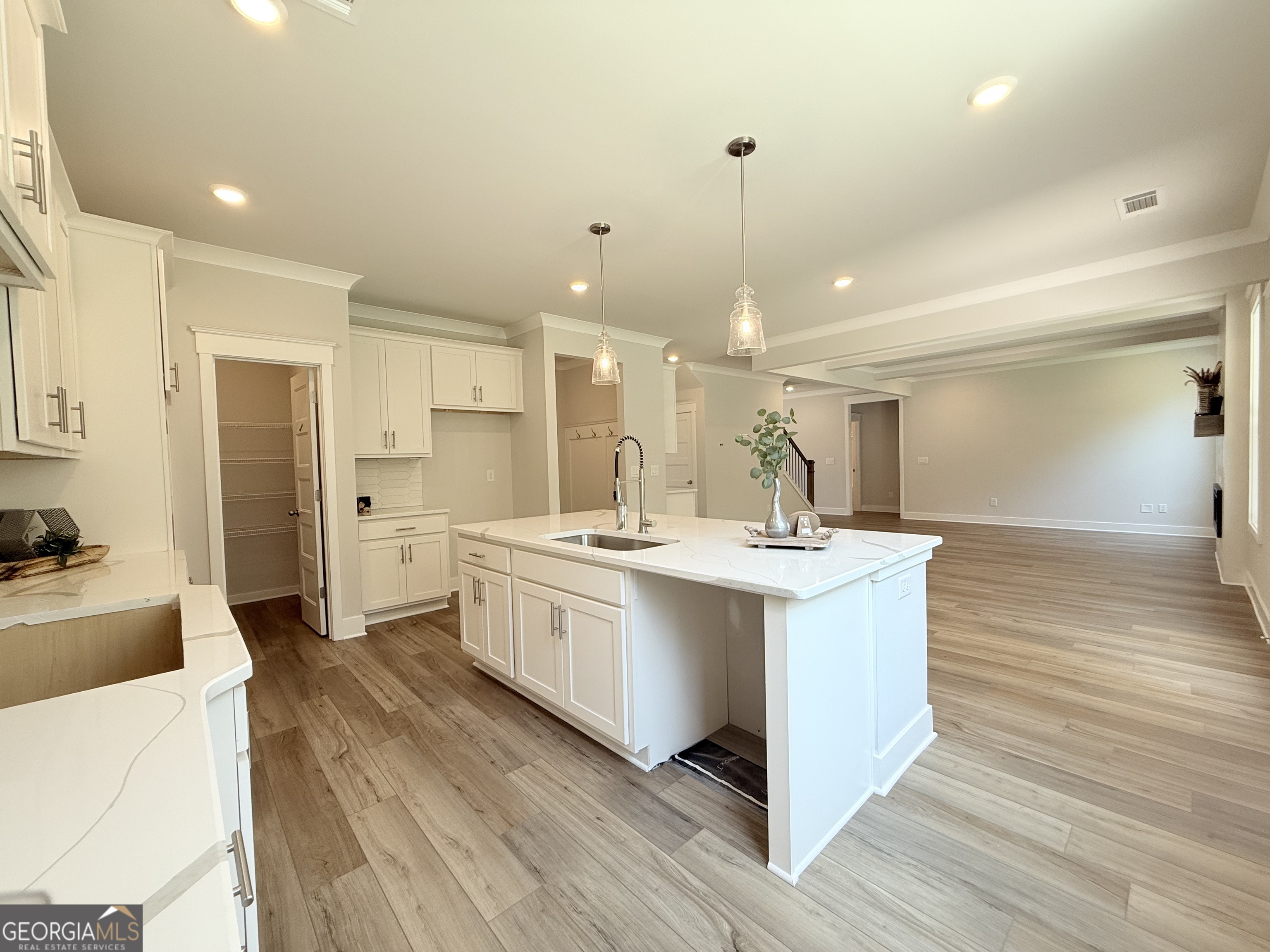 5527 Tullis Drive Property Photo 20