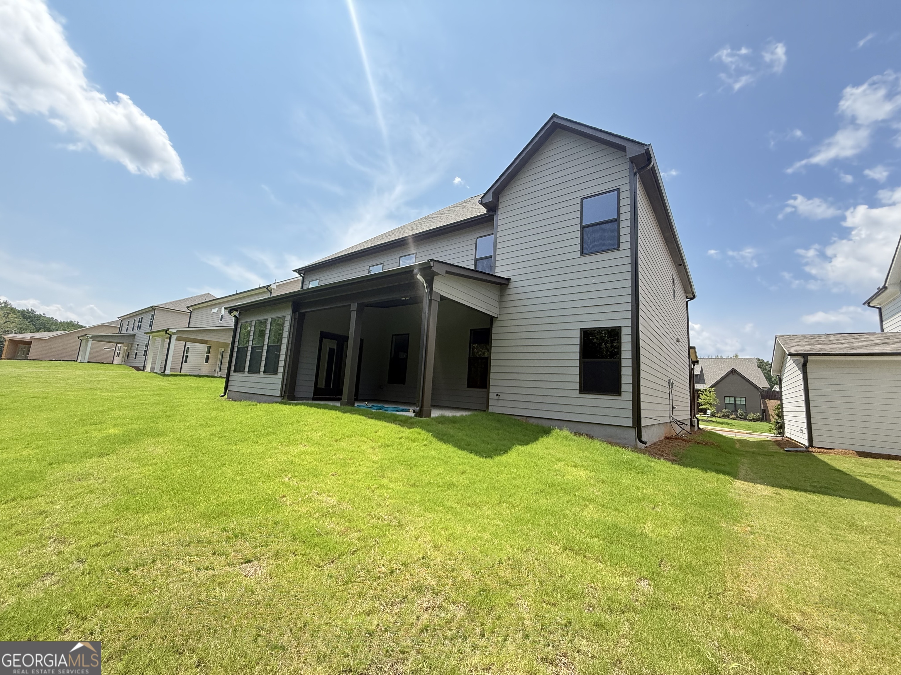 5519 Tullis Drive Property Photo 4