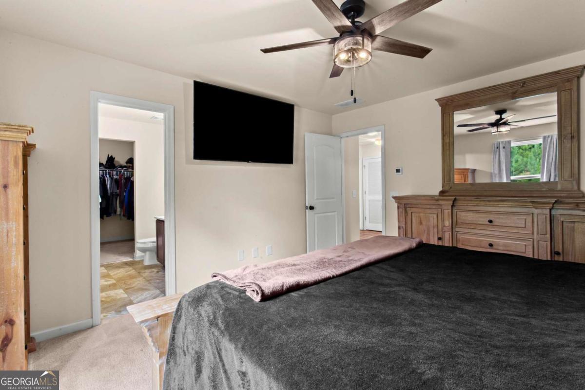 10 Windsor Court Property Photo 14