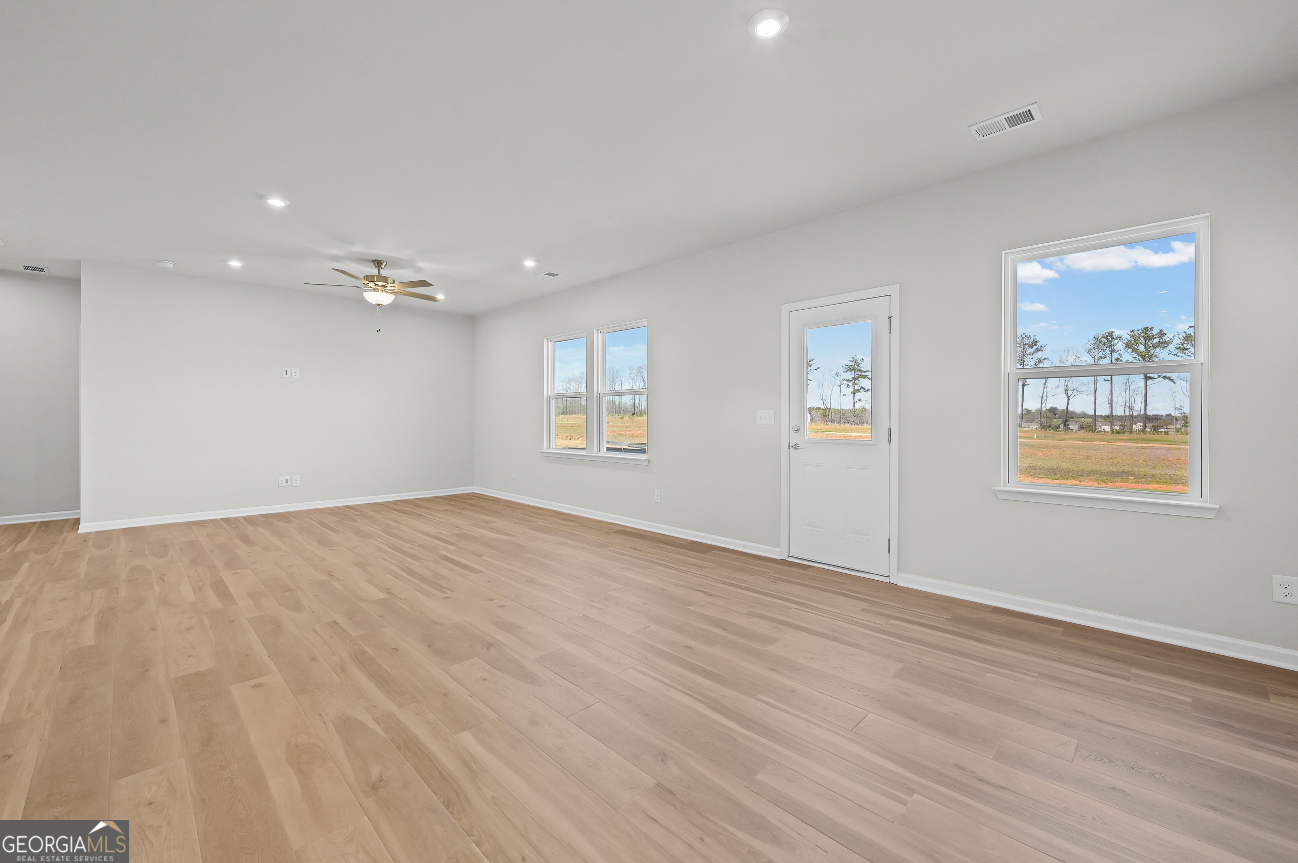 600 Vidalia Park Way Property Photo 8