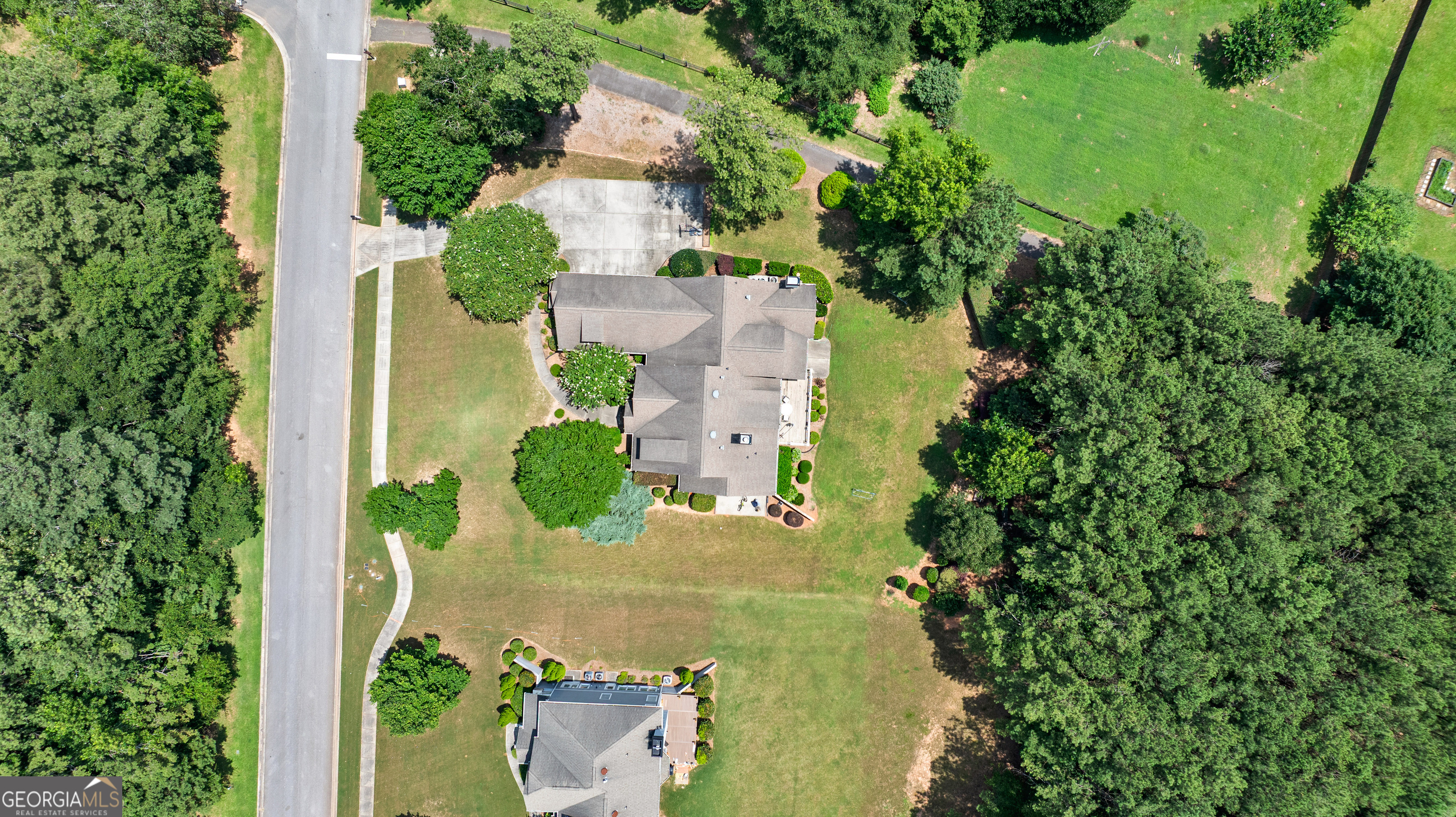 599 Mcdade Street Property Photo 2