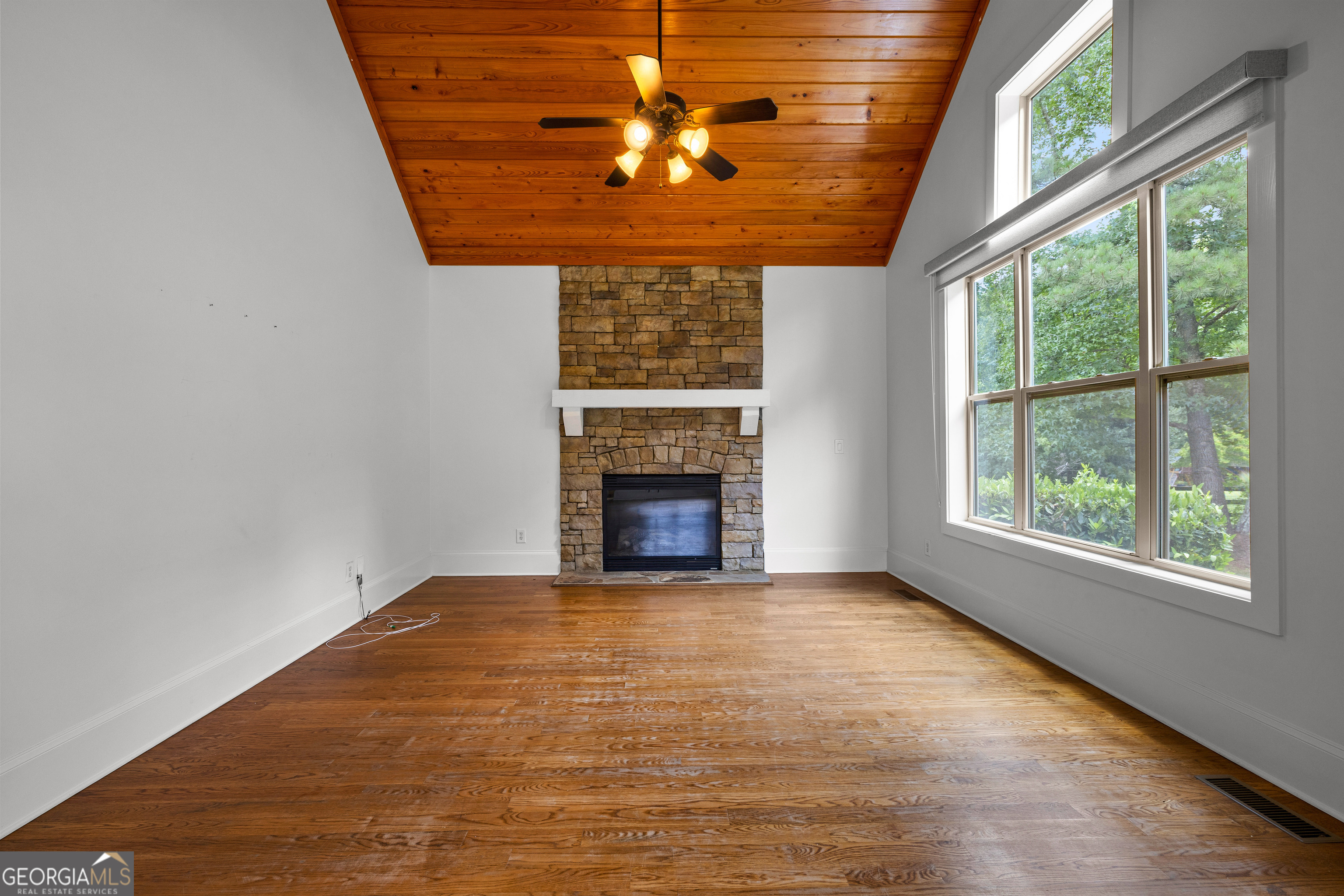 599 Mcdade Street Property Photo 16