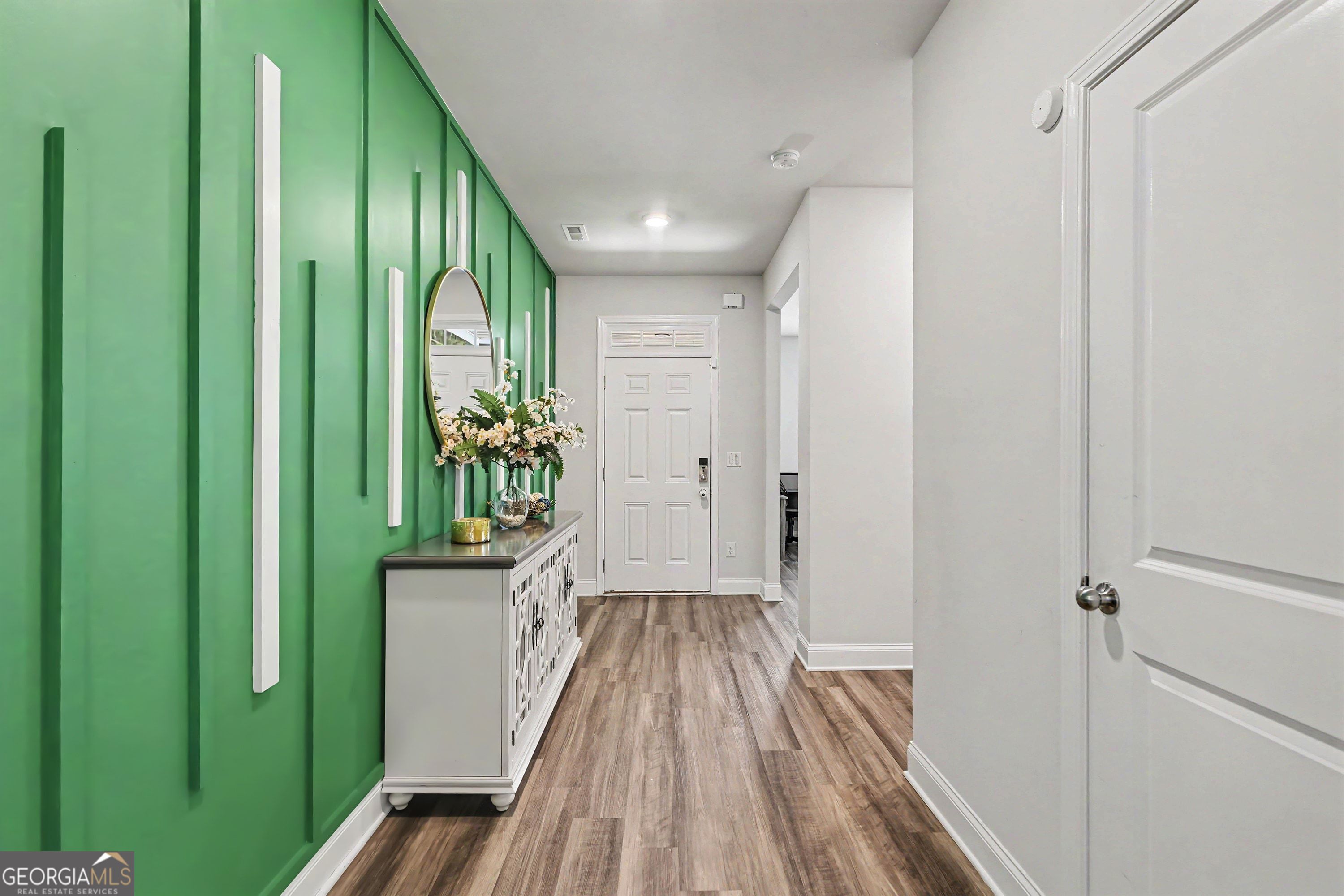 170 Glen Abbey Circle Property Photo 4