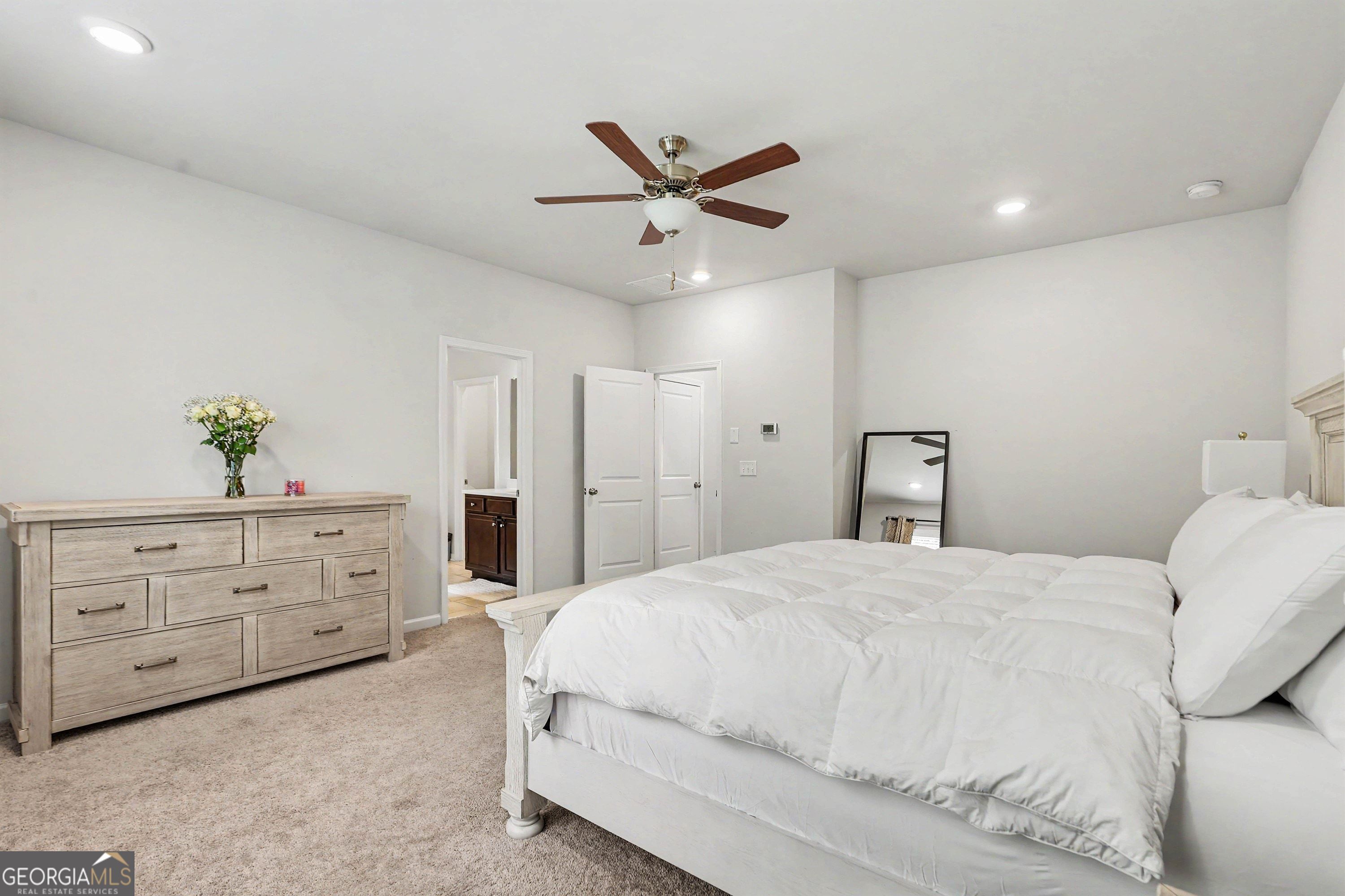 170 Glen Abbey Circle Property Photo 18