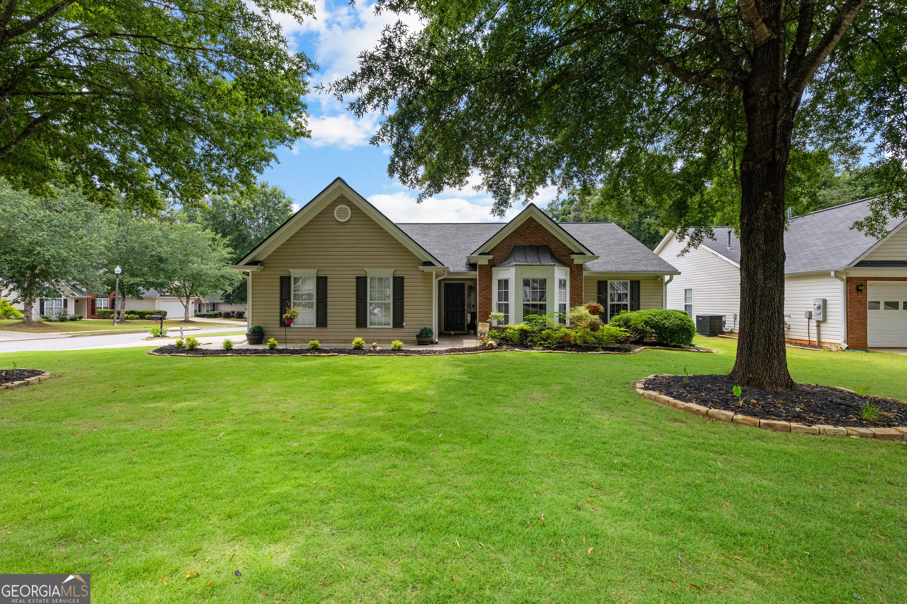 148 Lake Cove Approach Property Photo 37
