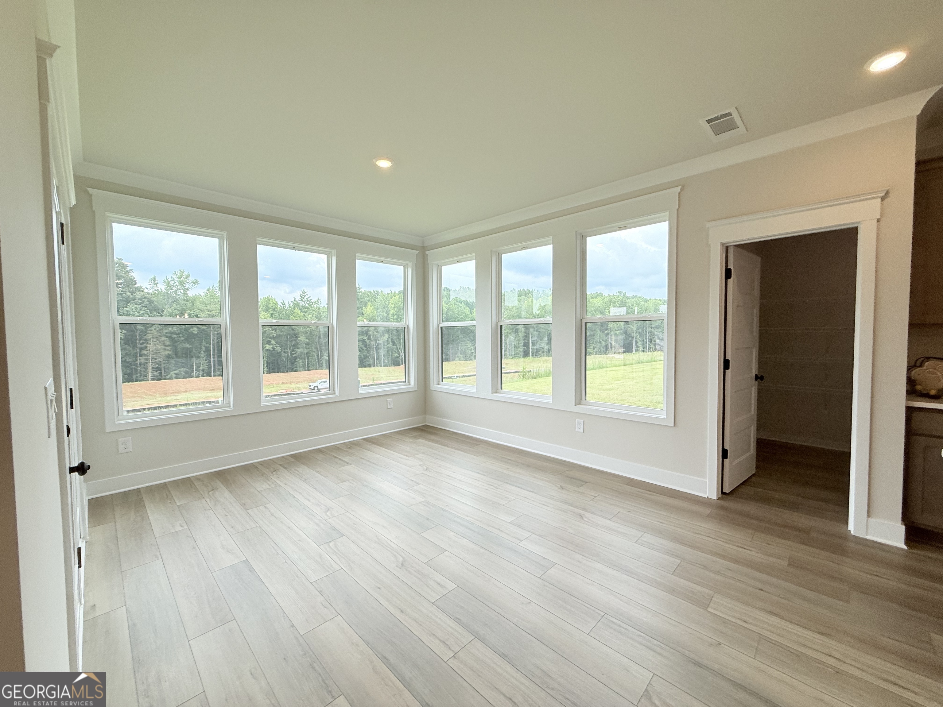 5275 Baymont Drive Property Photo 18