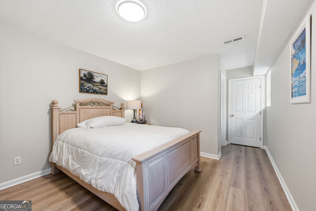 7 Windsor Lane Property Photo 39