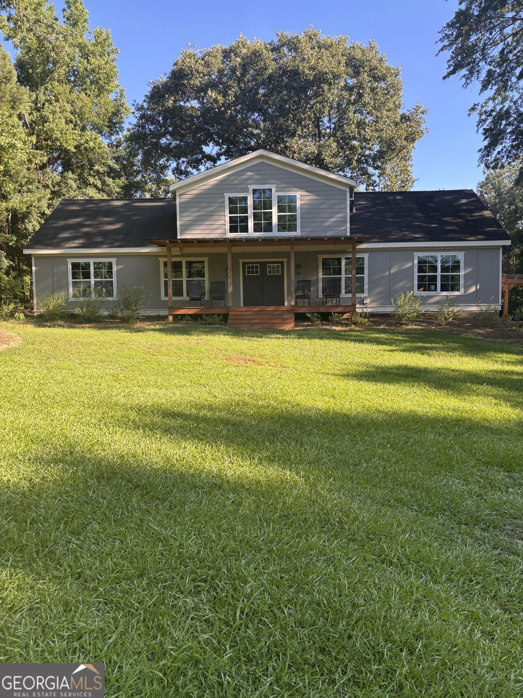 1208 Elberton Road Property Photo 1