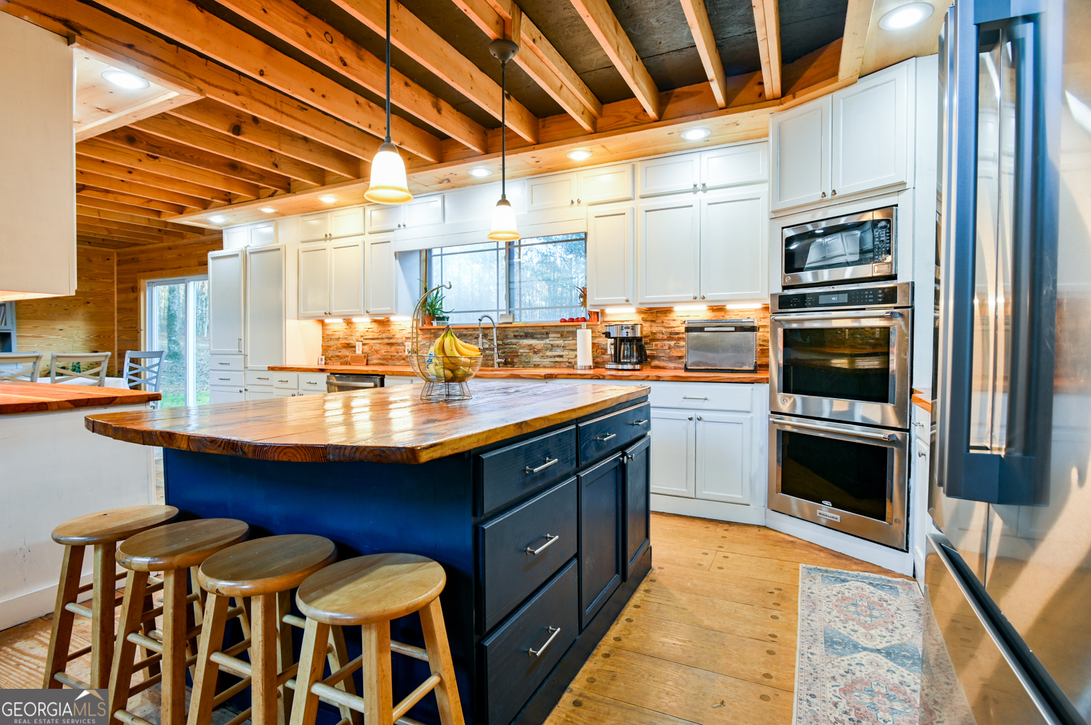 1208 Elberton Road Property Photo 7