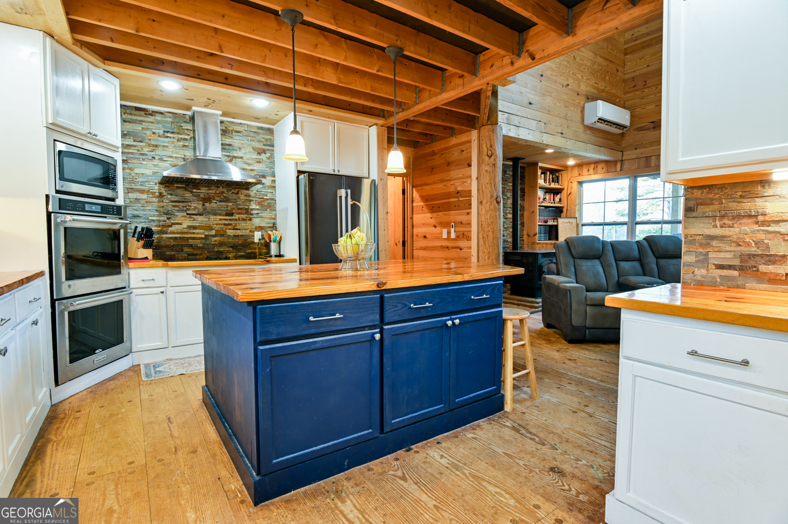 1208 Elberton Road Property Photo 11