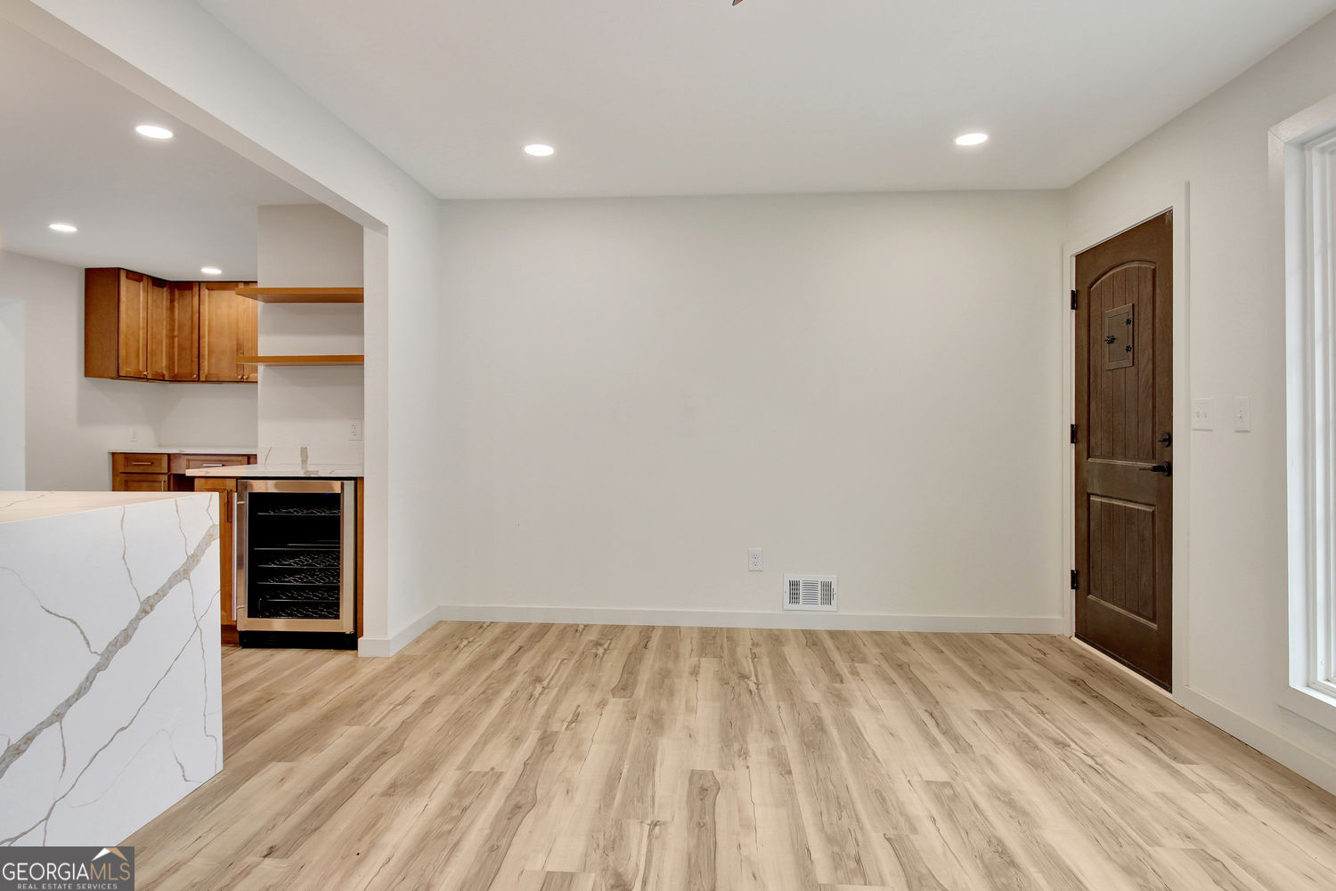 183 Pine Street Ne Property Photo 11