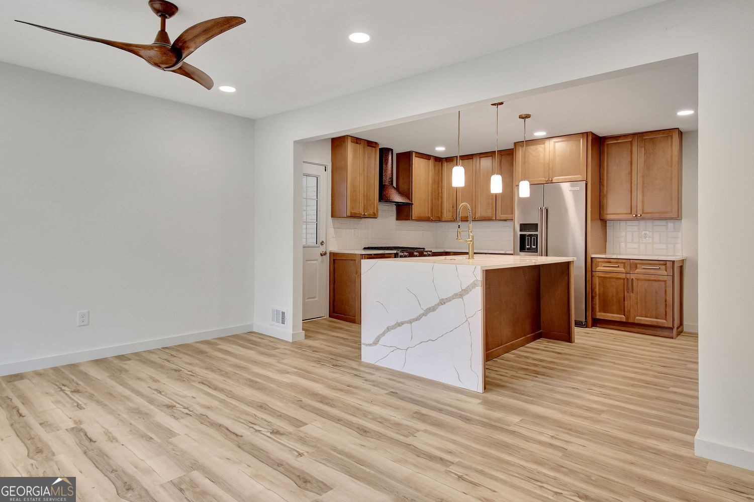 183 Pine Street Ne Property Photo 12
