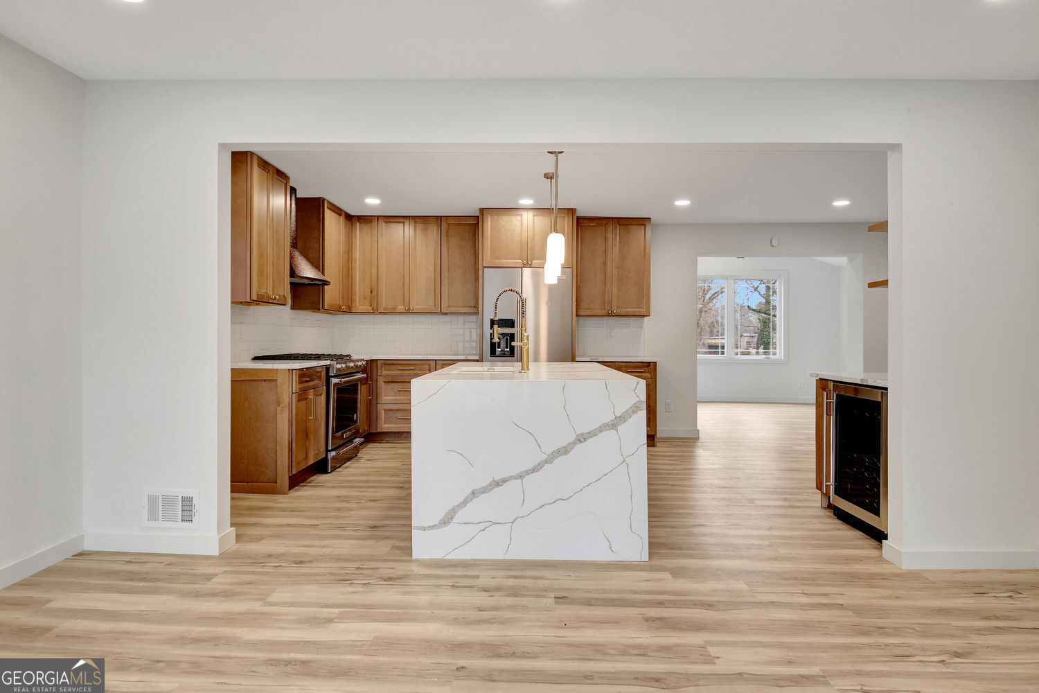 183 Pine Street Ne Property Photo 13