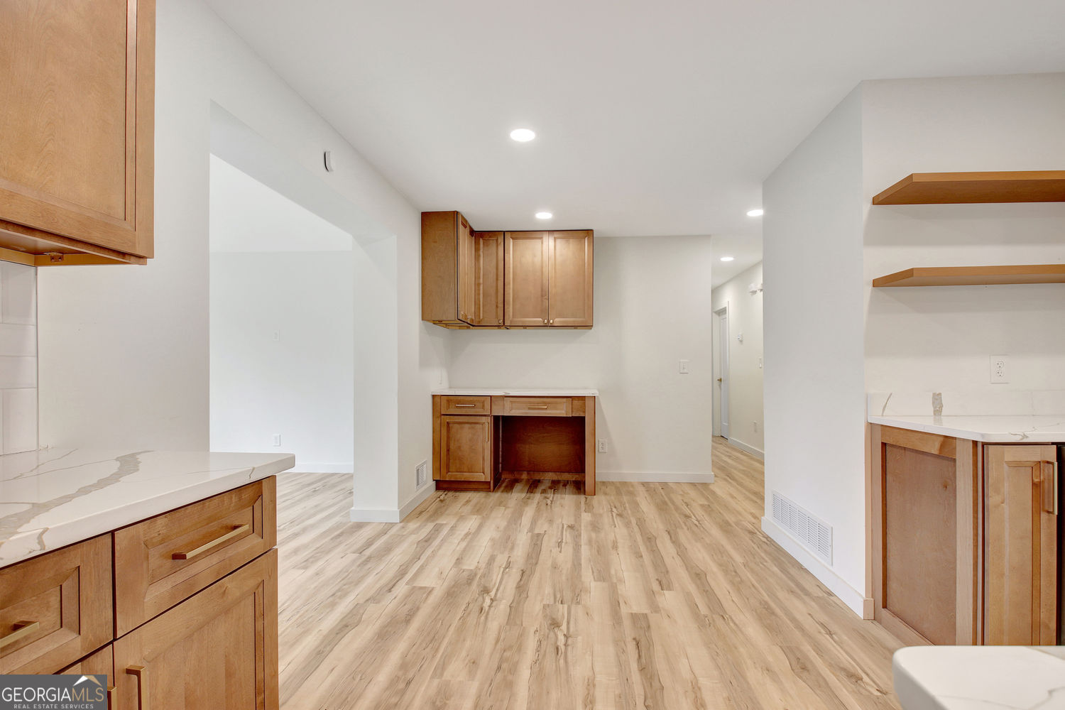 183 Pine Street Ne Property Photo 22