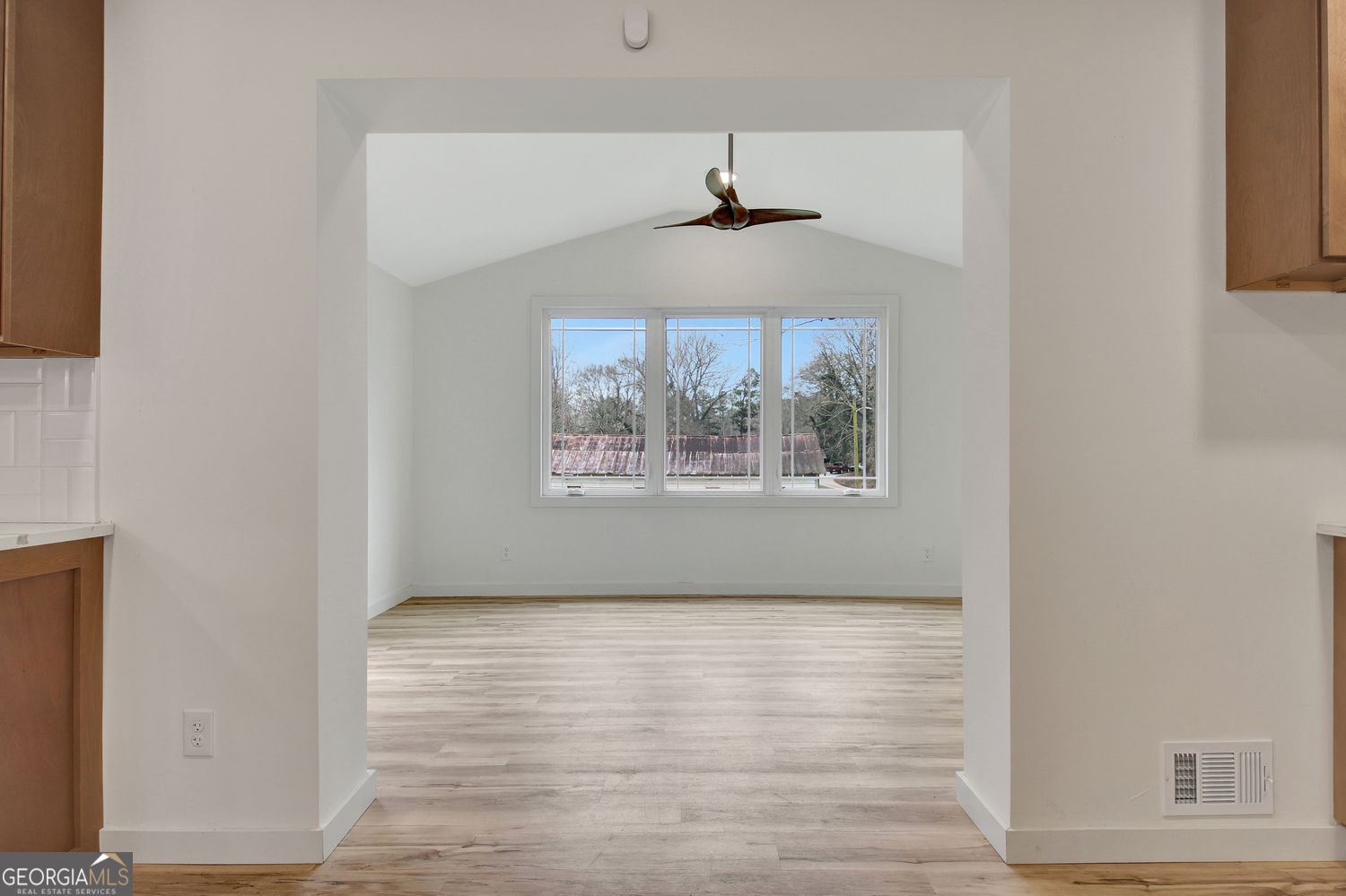 183 Pine Street Ne Property Photo 26