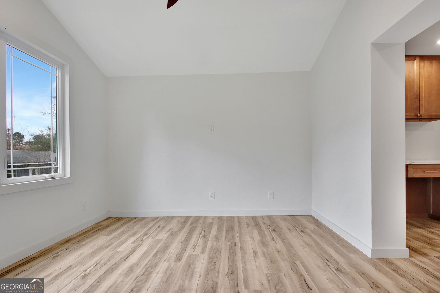 183 Pine Street Ne Property Photo 27