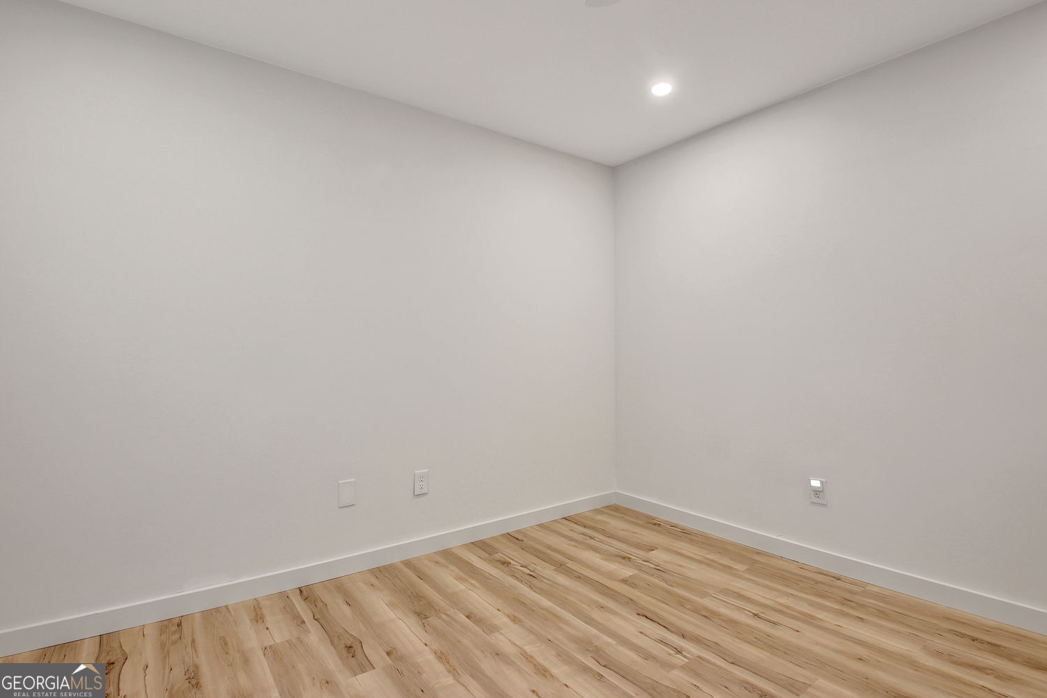183 Pine Street Ne Property Photo 38
