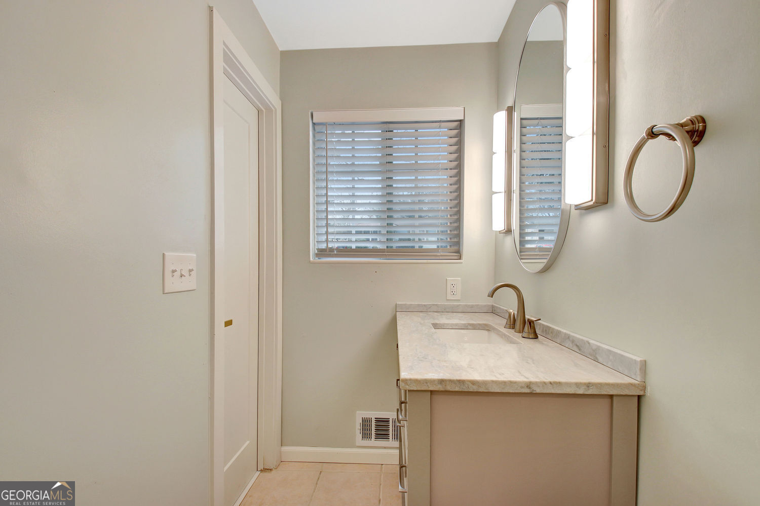 183 Pine Street Ne Property Photo 50