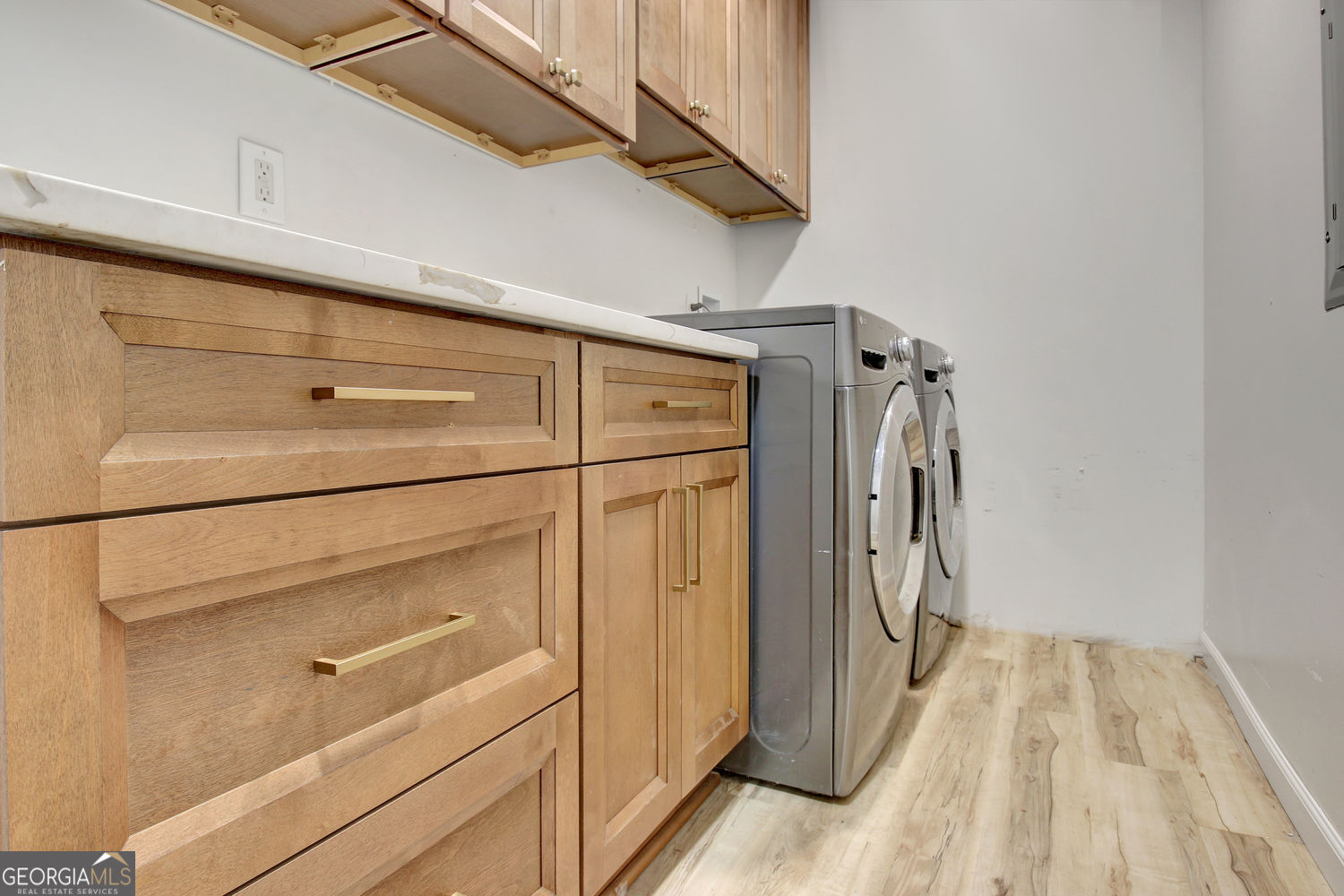 183 Pine Street Ne Property Photo 55